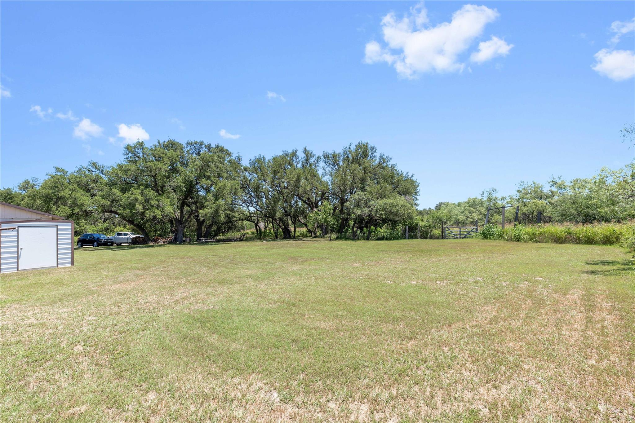 main property photo 33