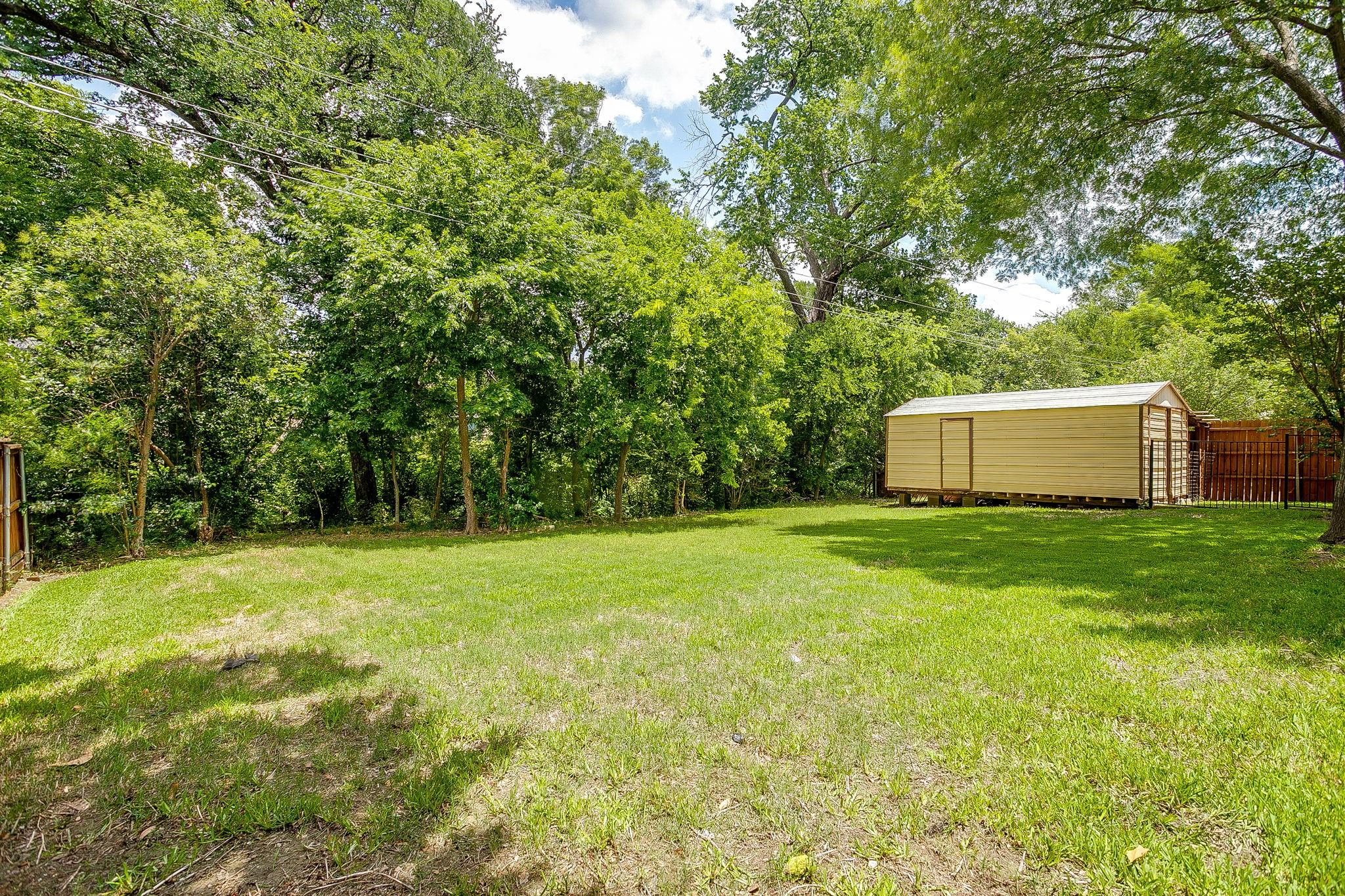 main property photo 39