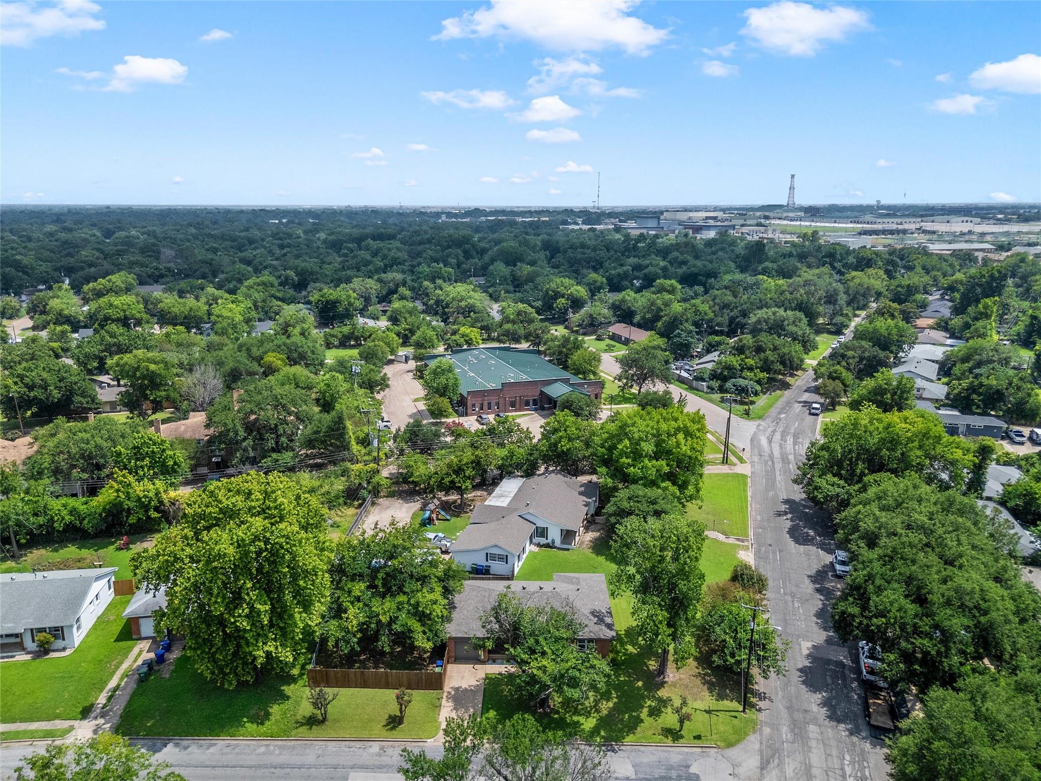 main property photo 34