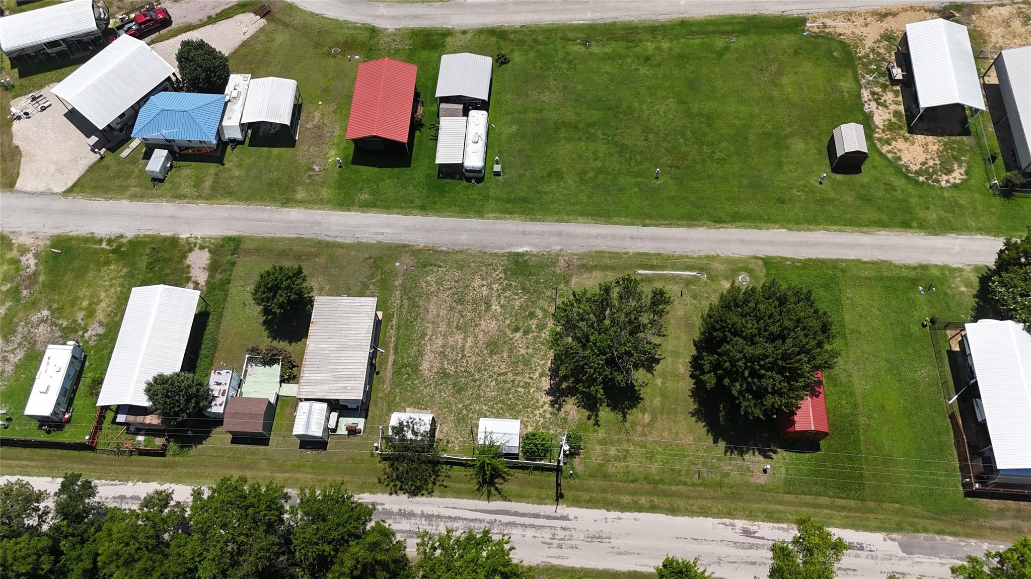 main property photo 25