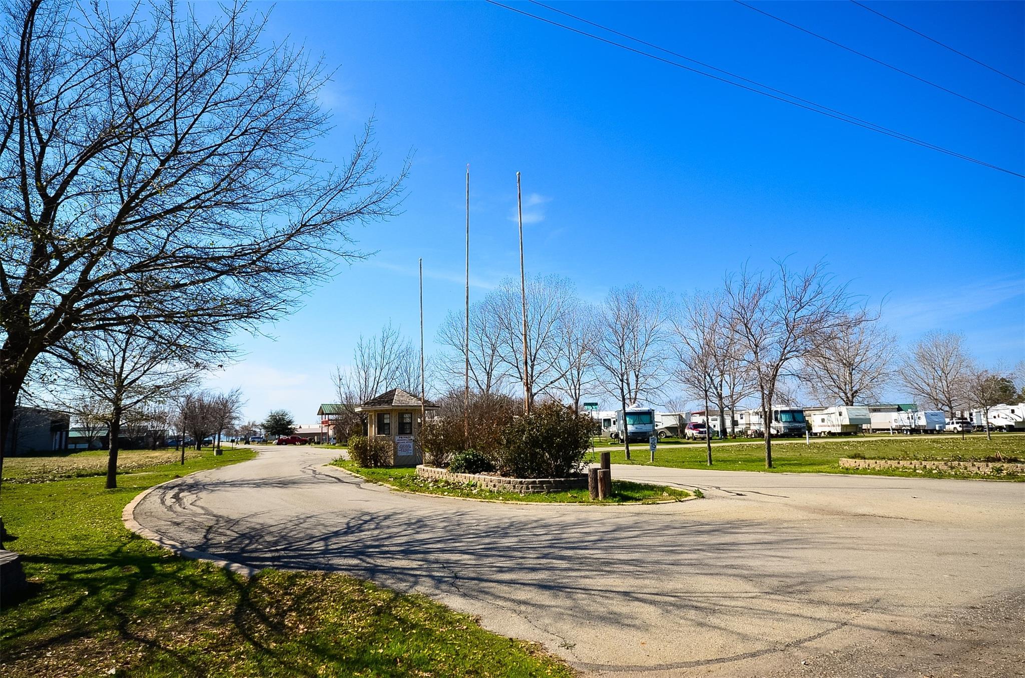 main property photo 26