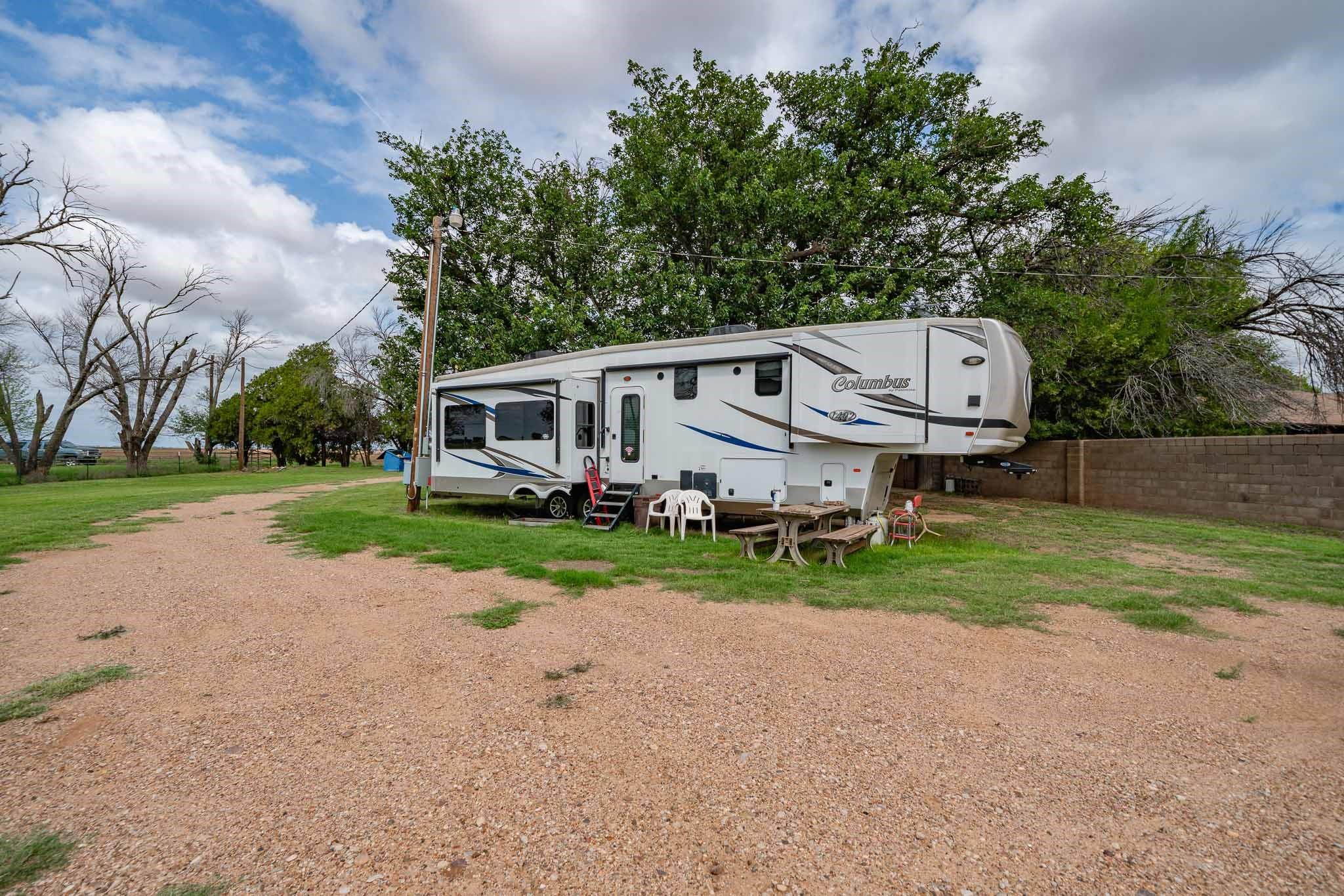 main property photo 38