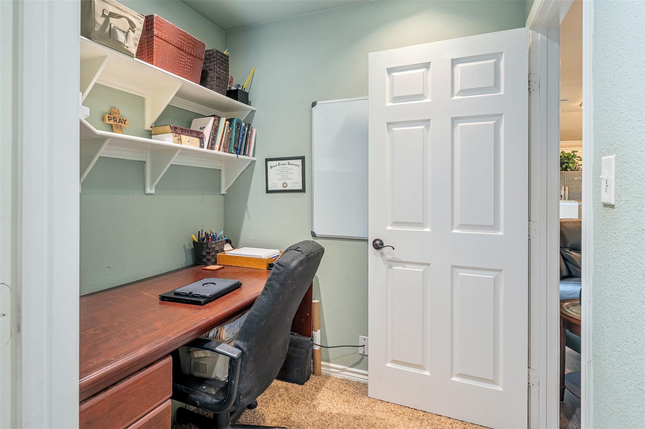 main property photo 9