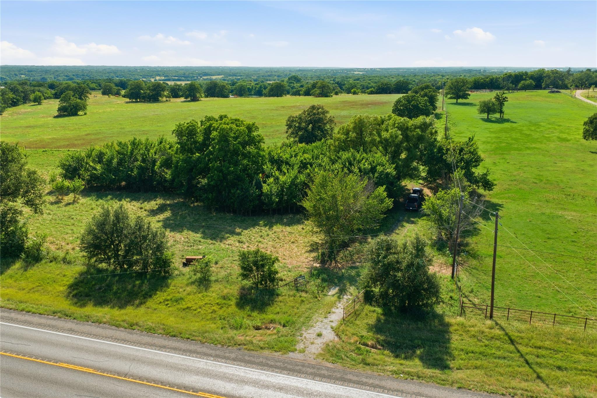 main property photo 23