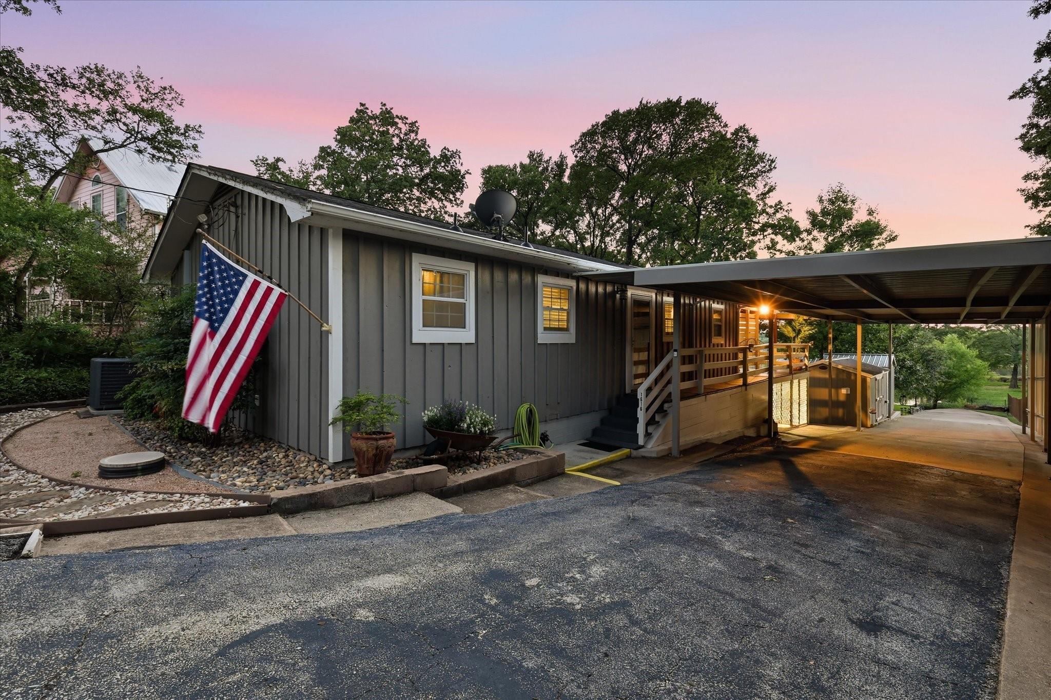 main property photo 6