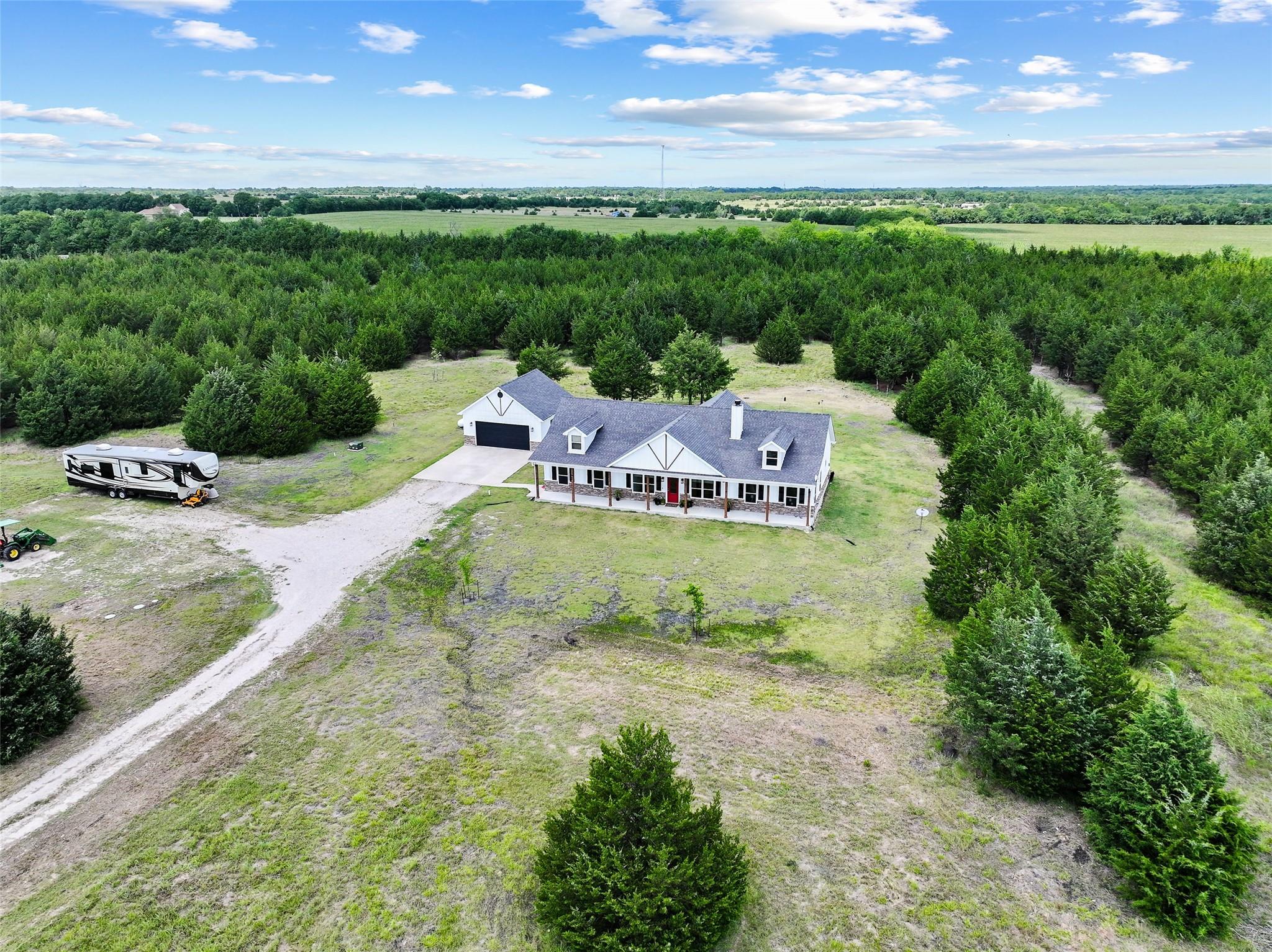 main property photo 35