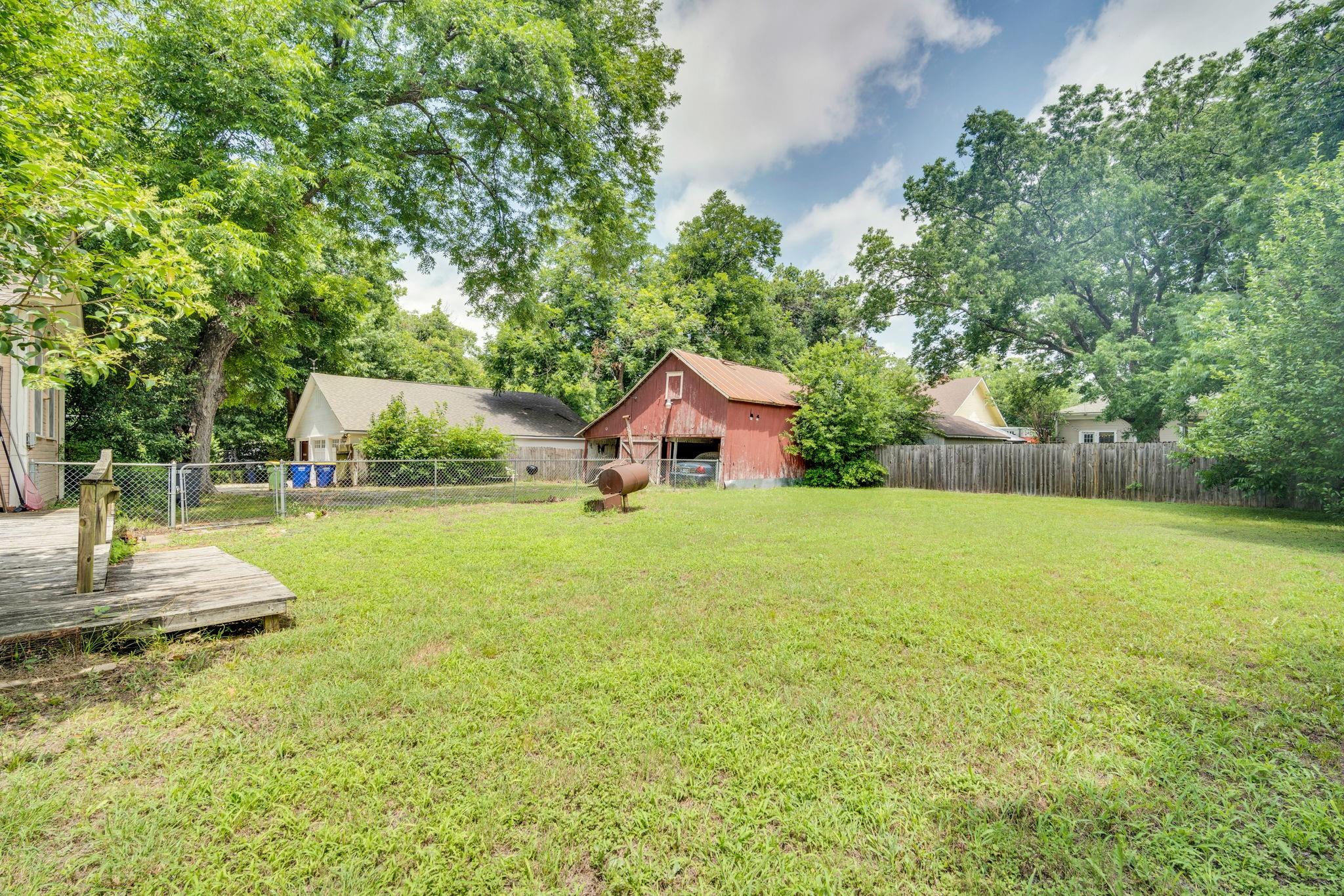 main property photo 31