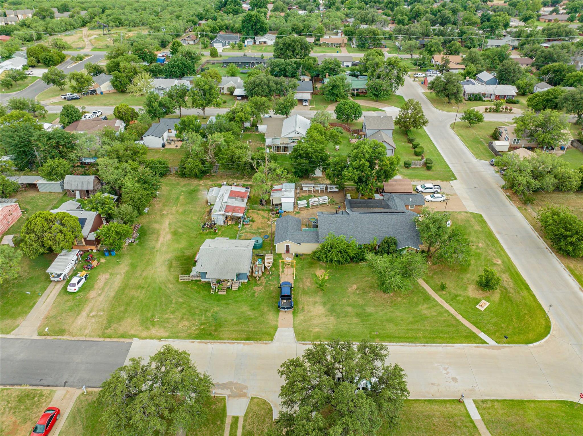 main property photo 30