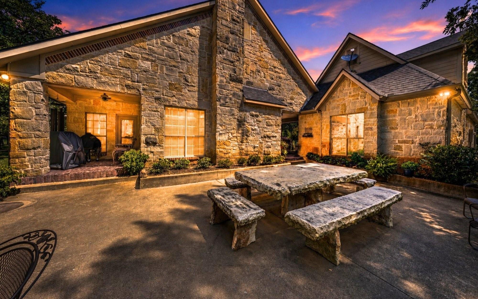main property photo 38