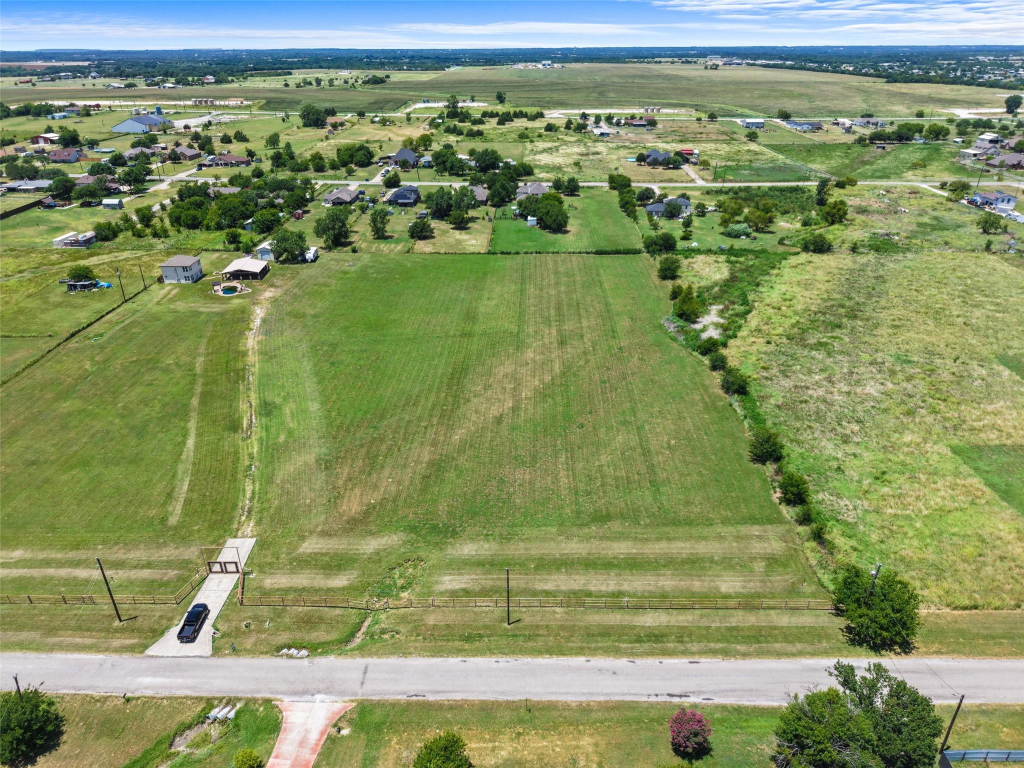 main property photo 14