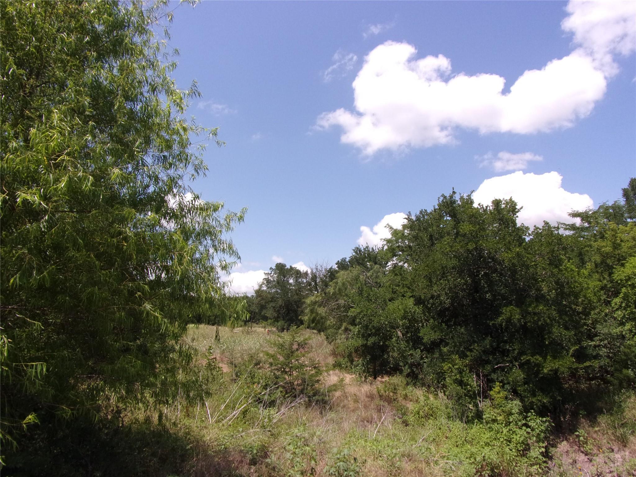 main property photo 8