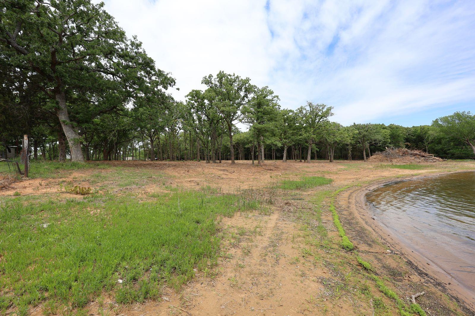 main property photo 6