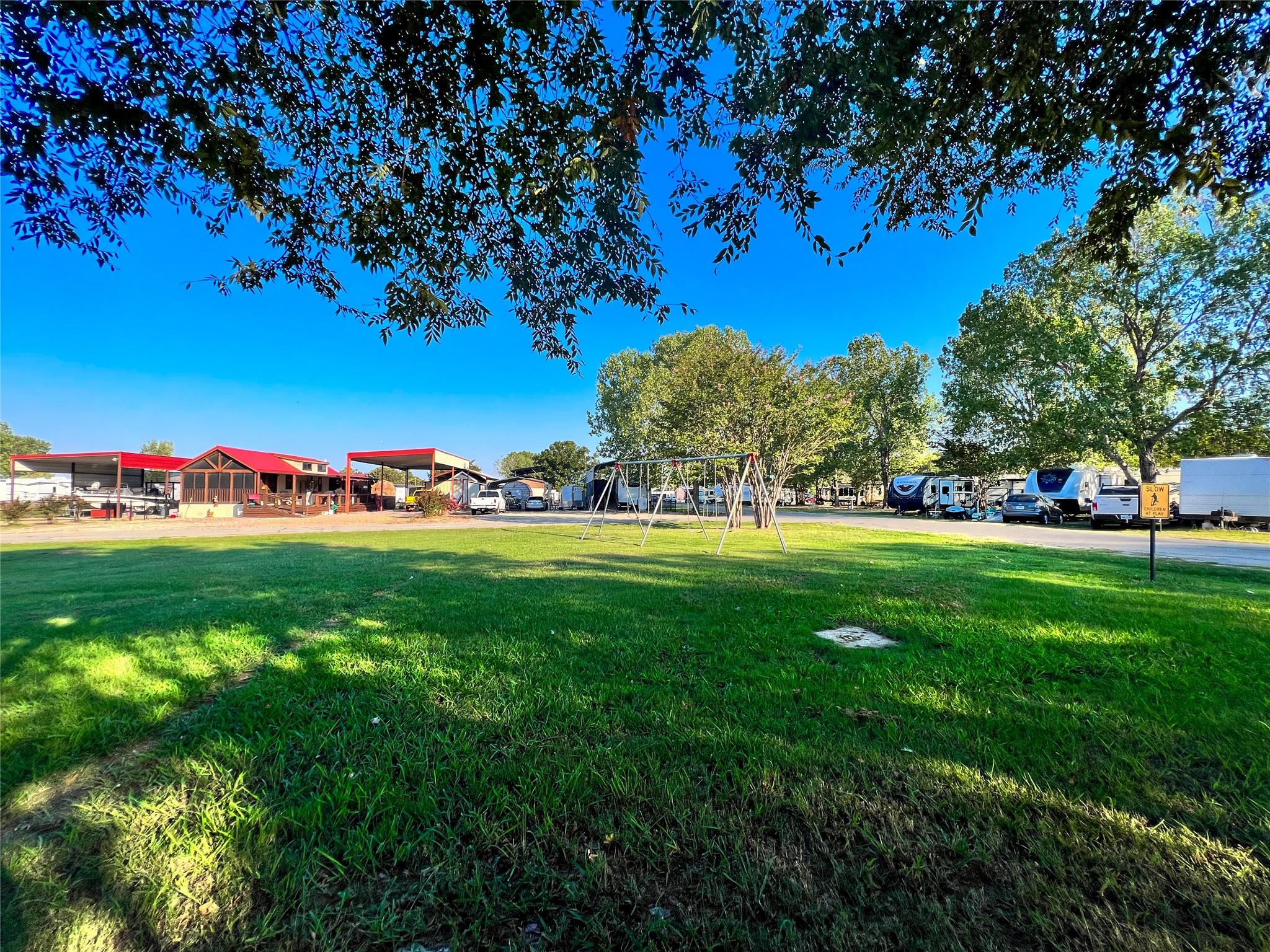 main property photo 20