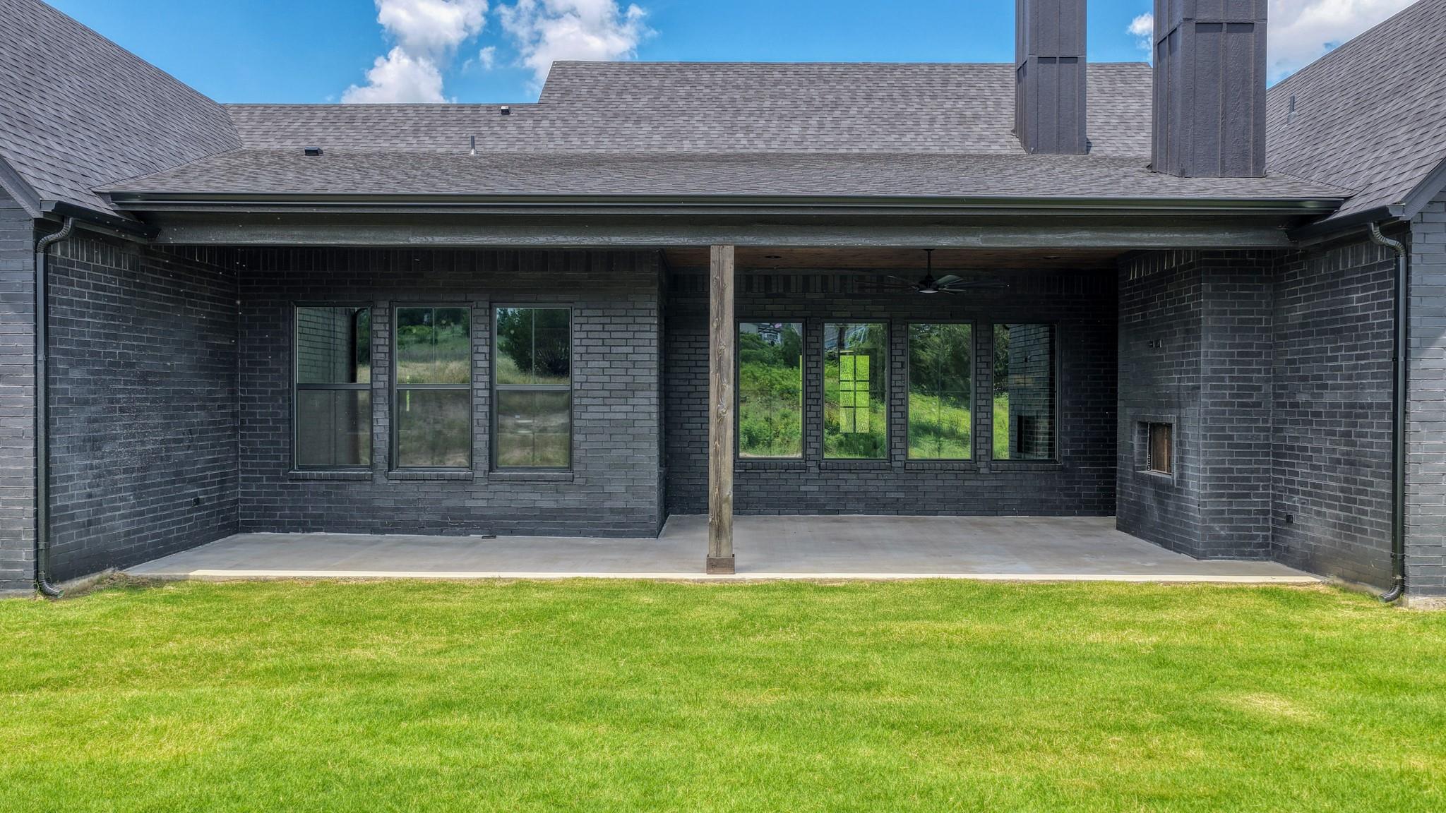 main property photo 37