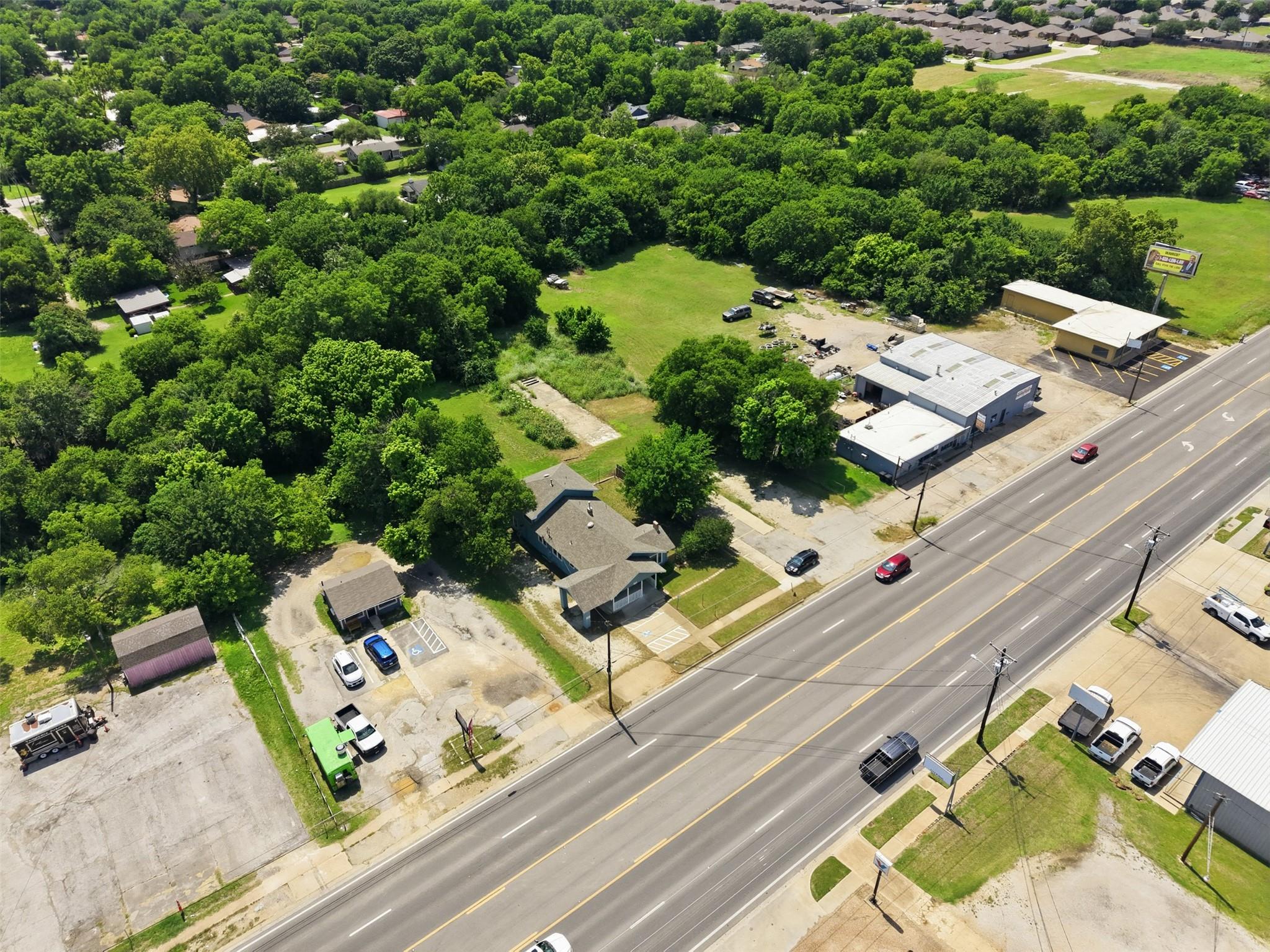 main property photo 29