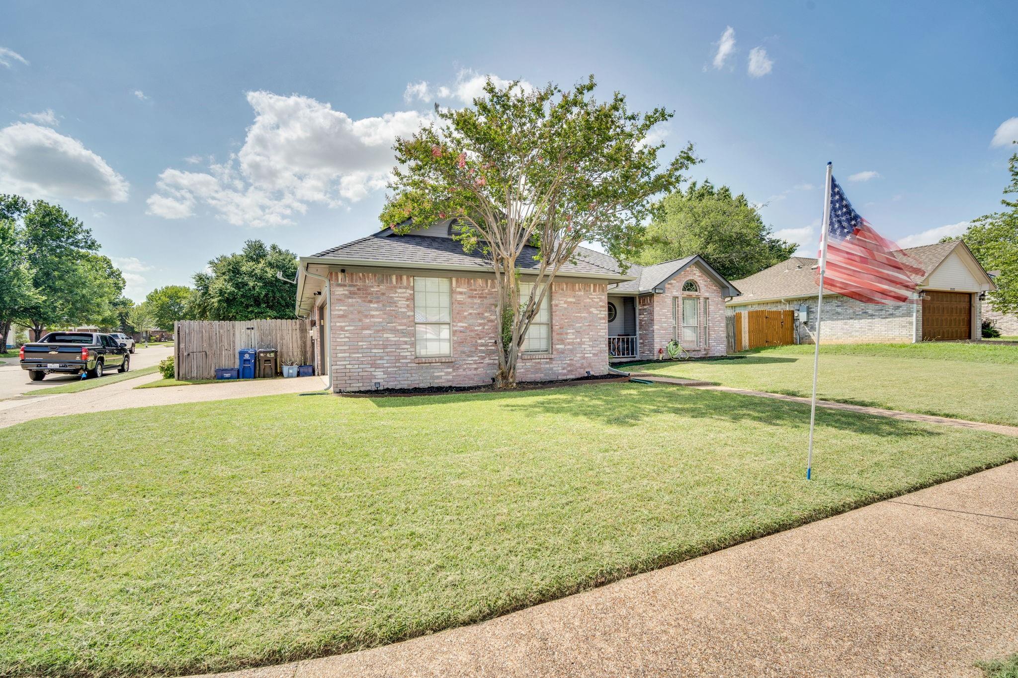 main property photo 16