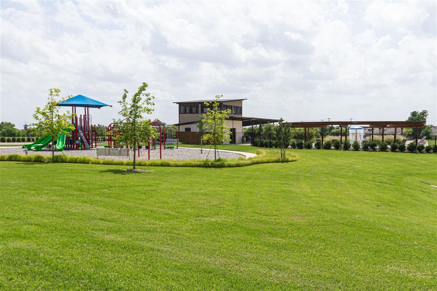 main property photo 10