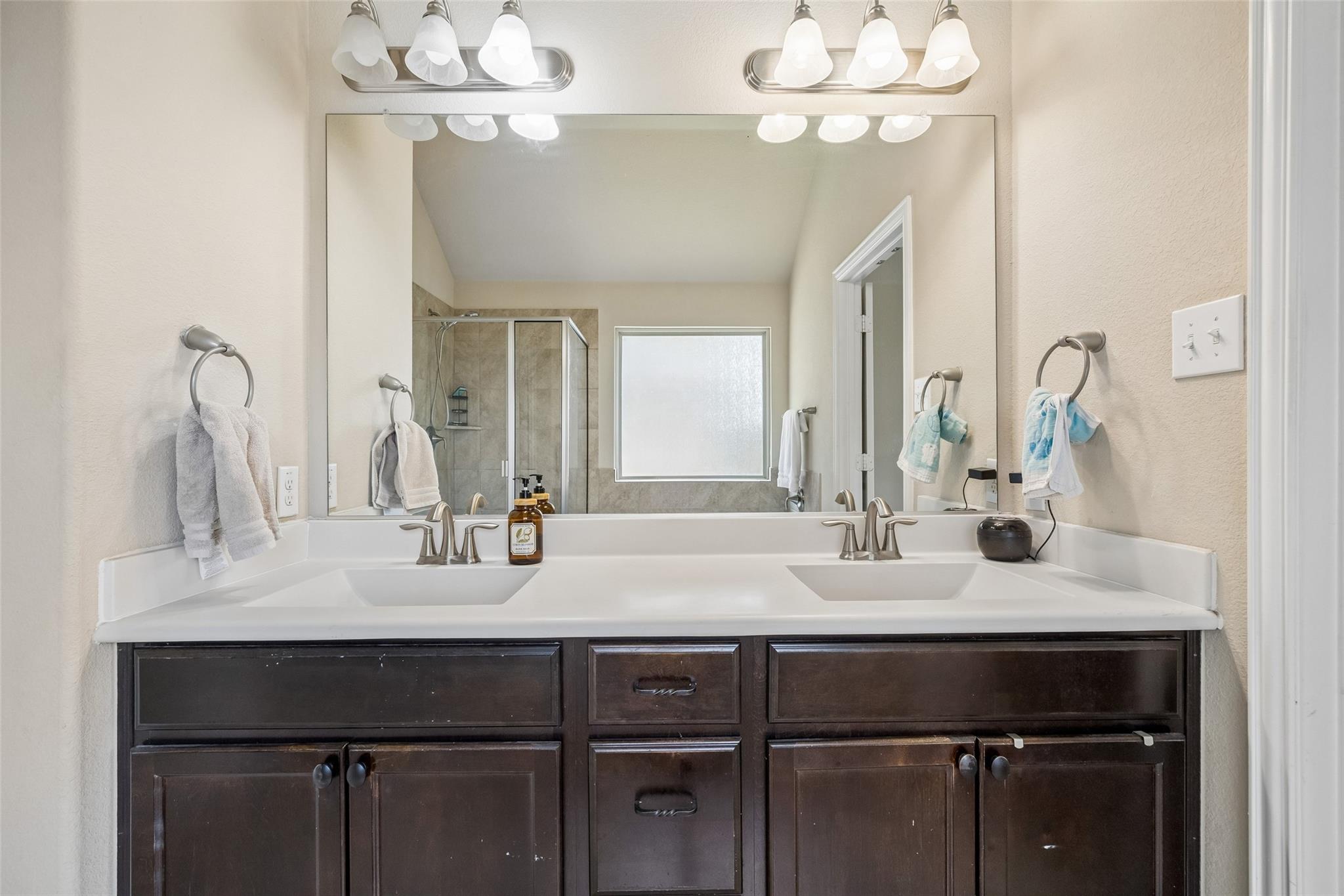 property viewer photo 17