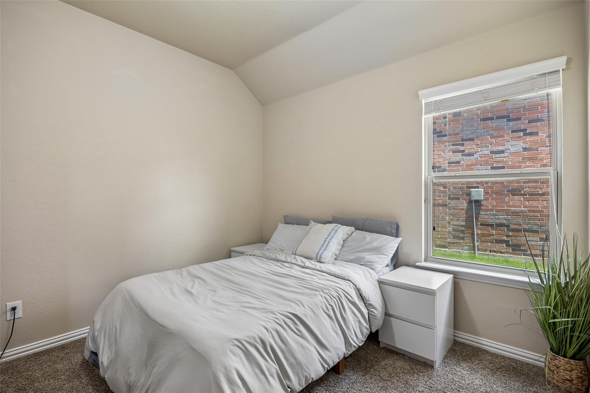 property viewer photo 23