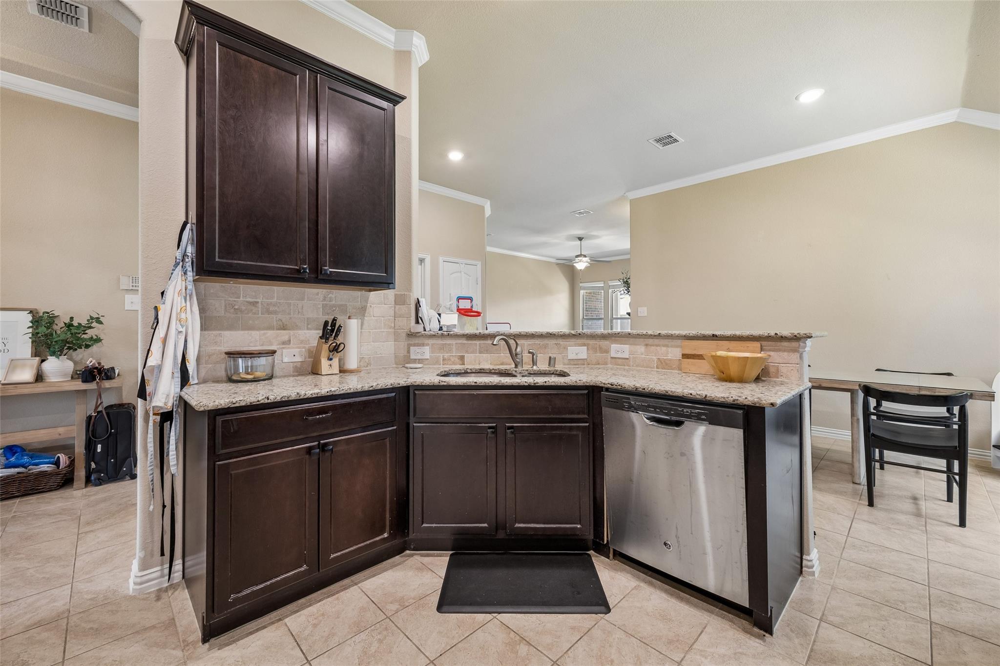 property viewer photo 8