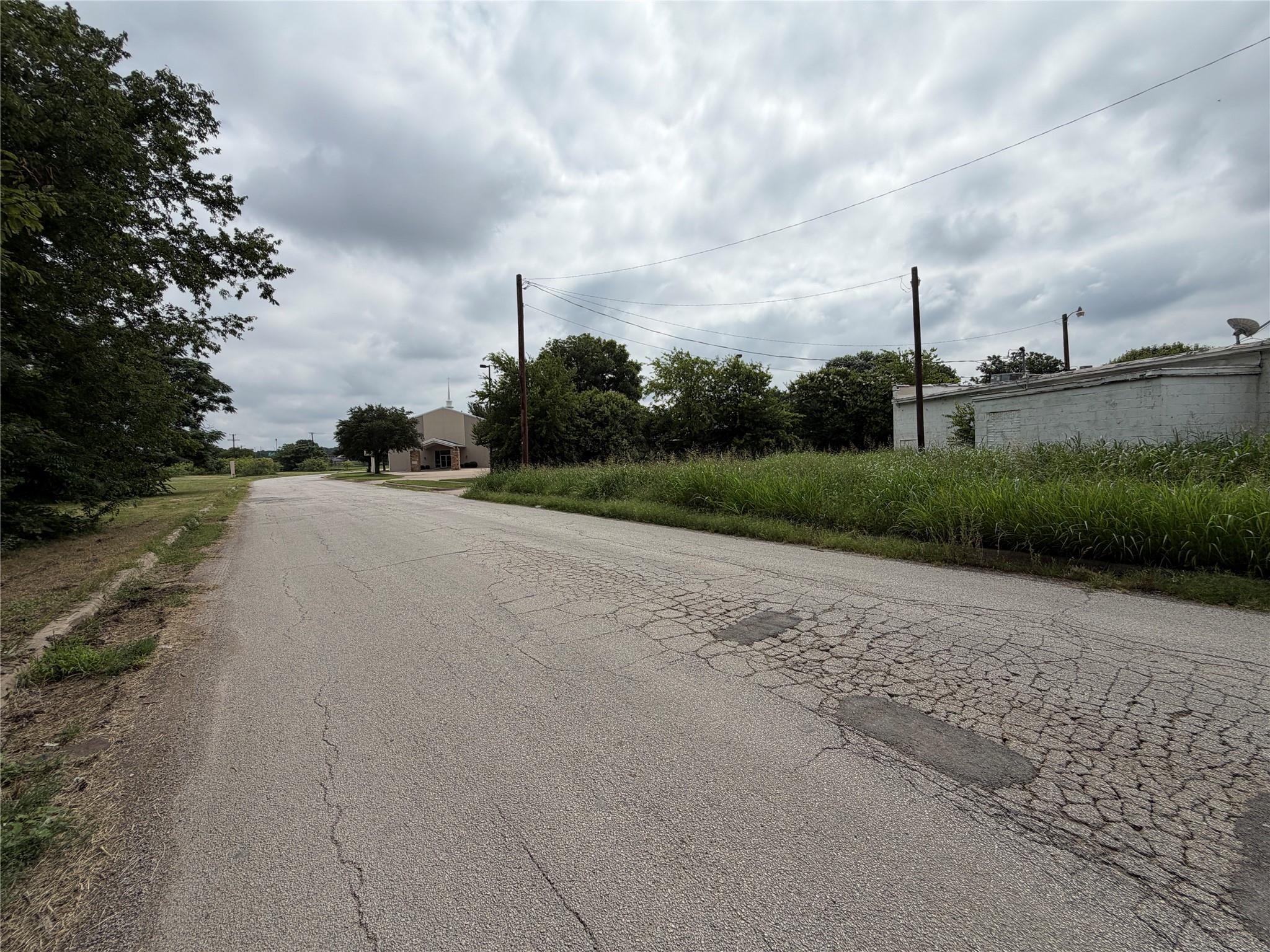 main property photo 11