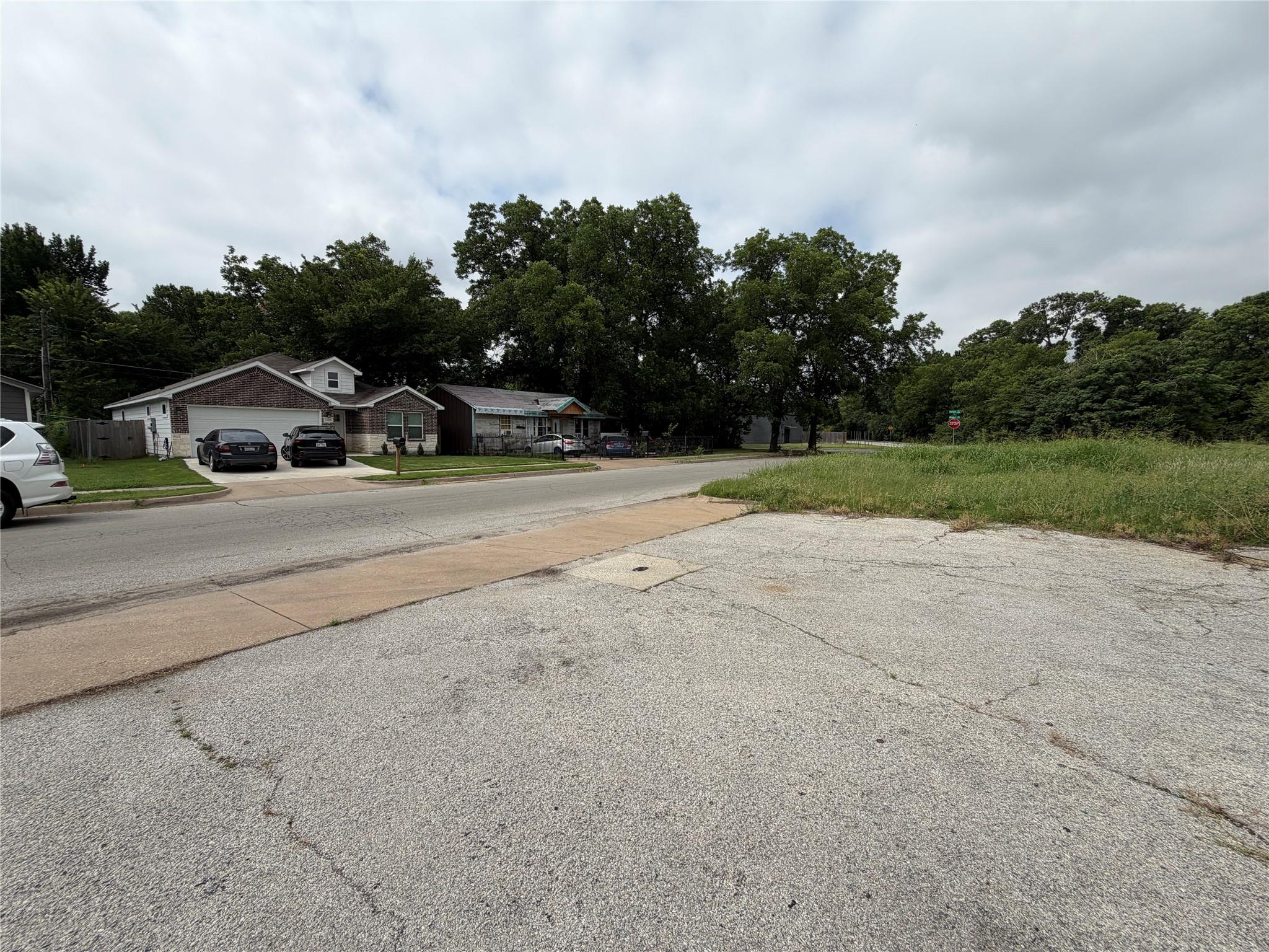 main property photo 4