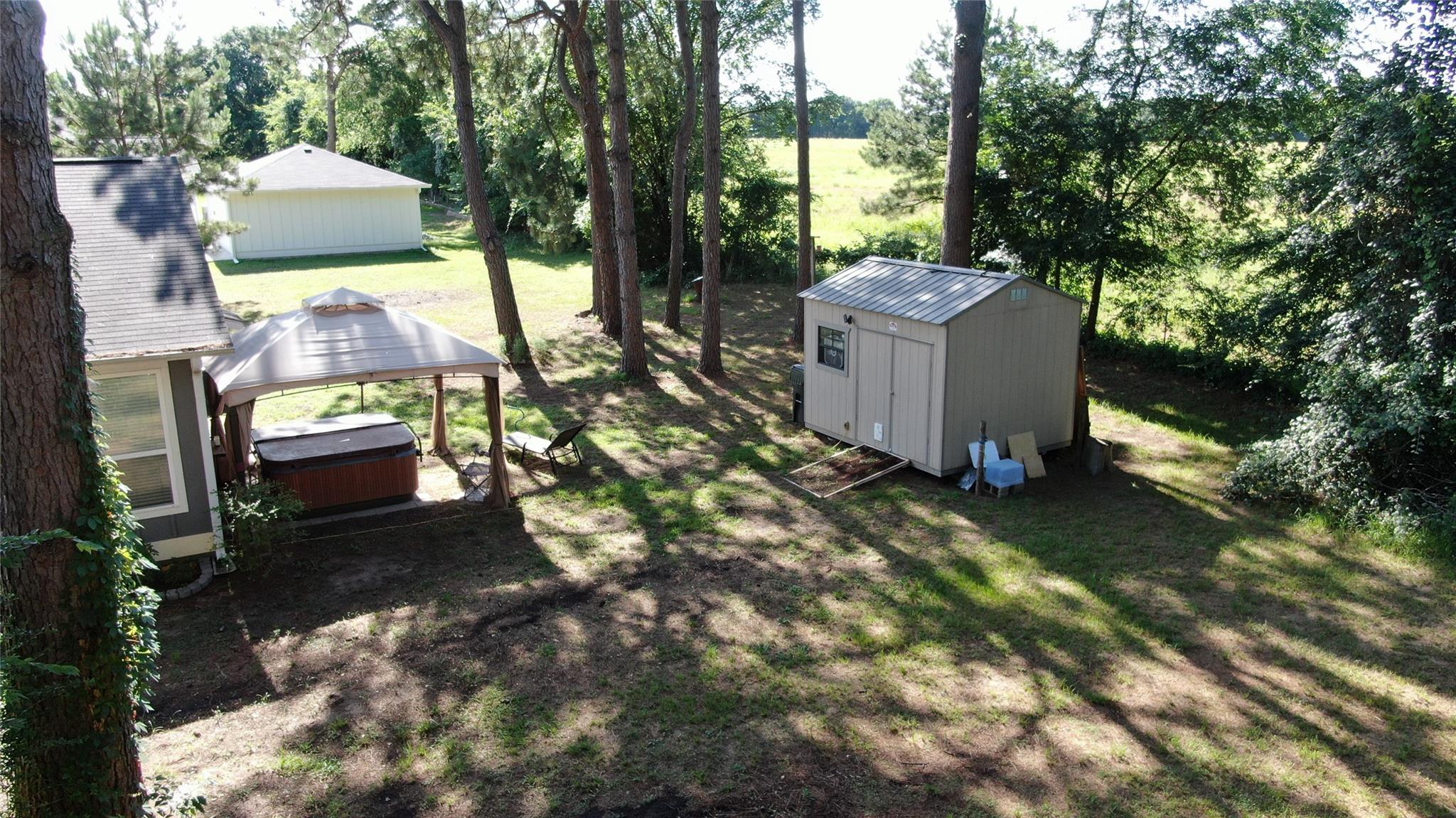 main property photo 25
