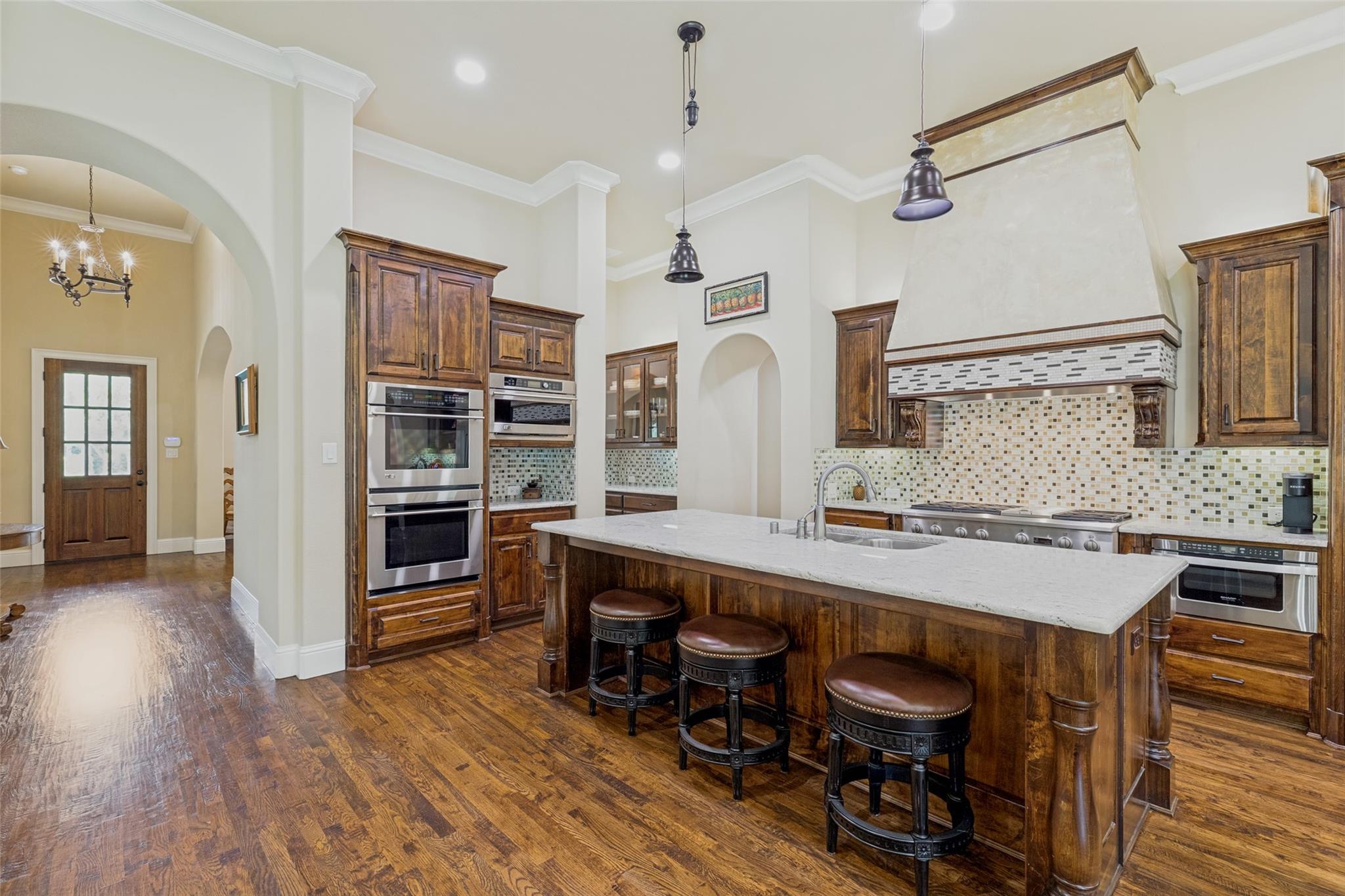 main property photo 14