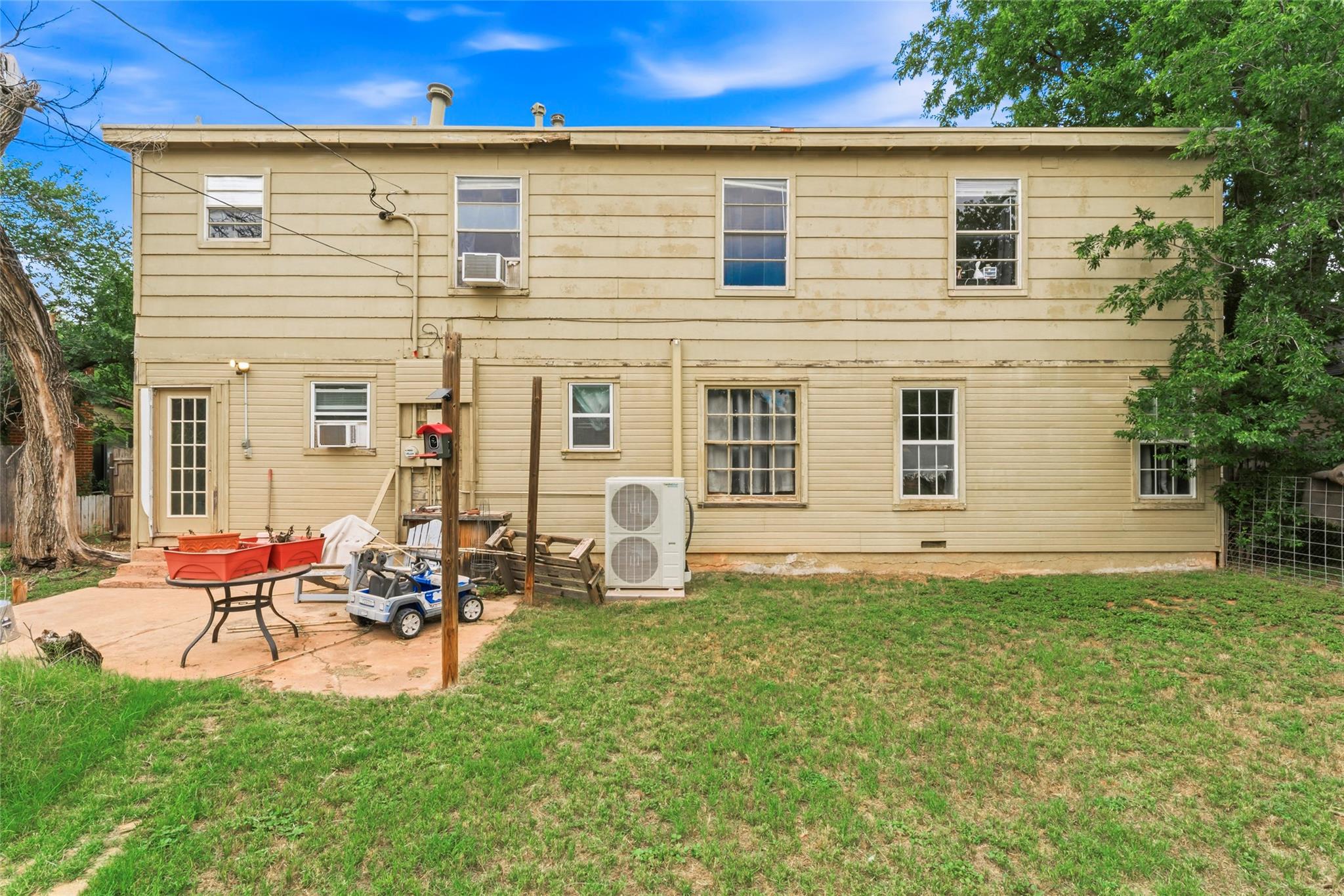 main property photo 7