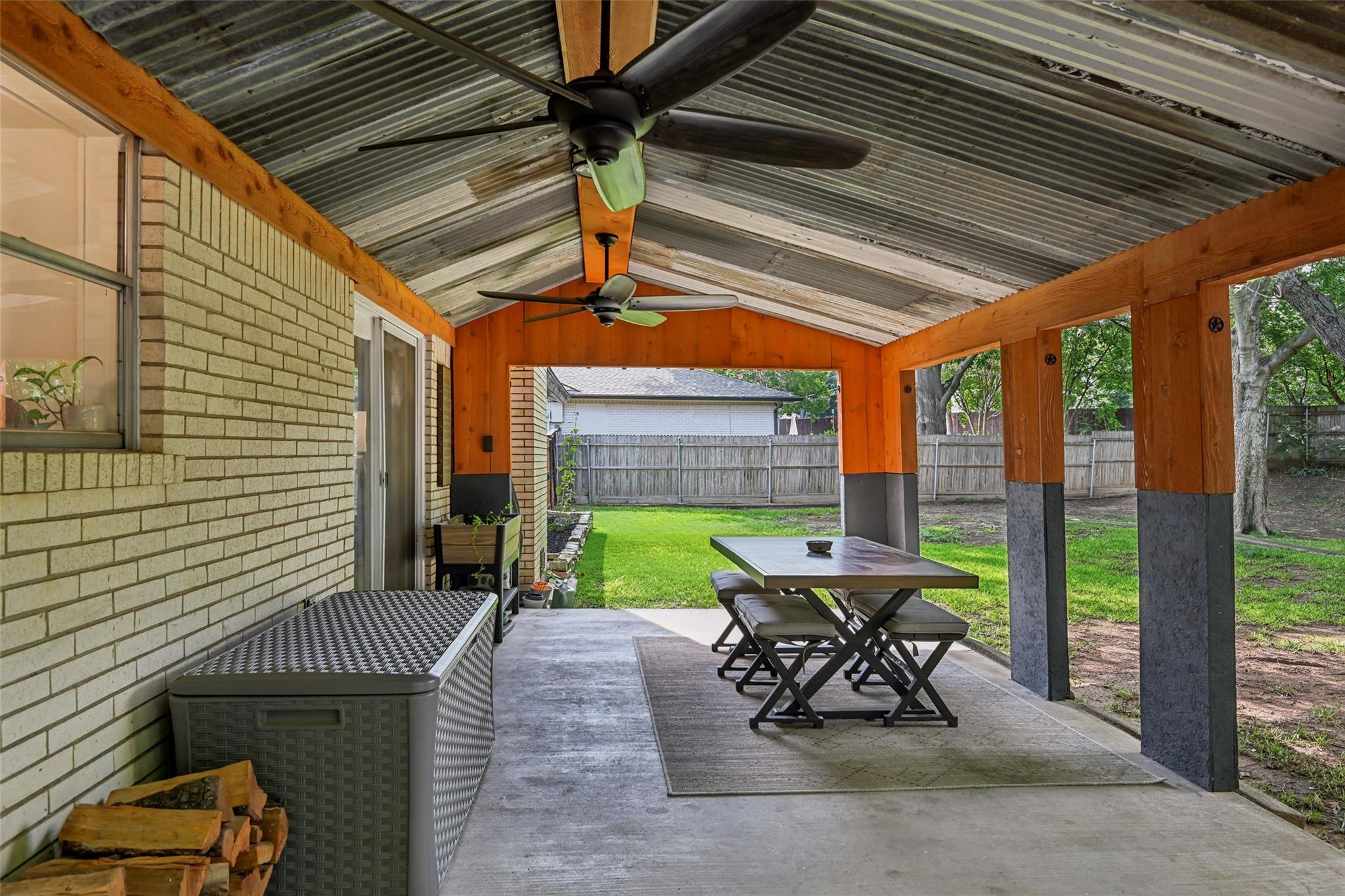 main property photo 33