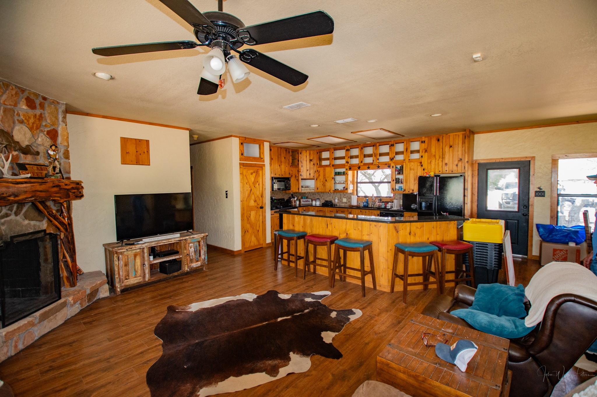 main property photo 8