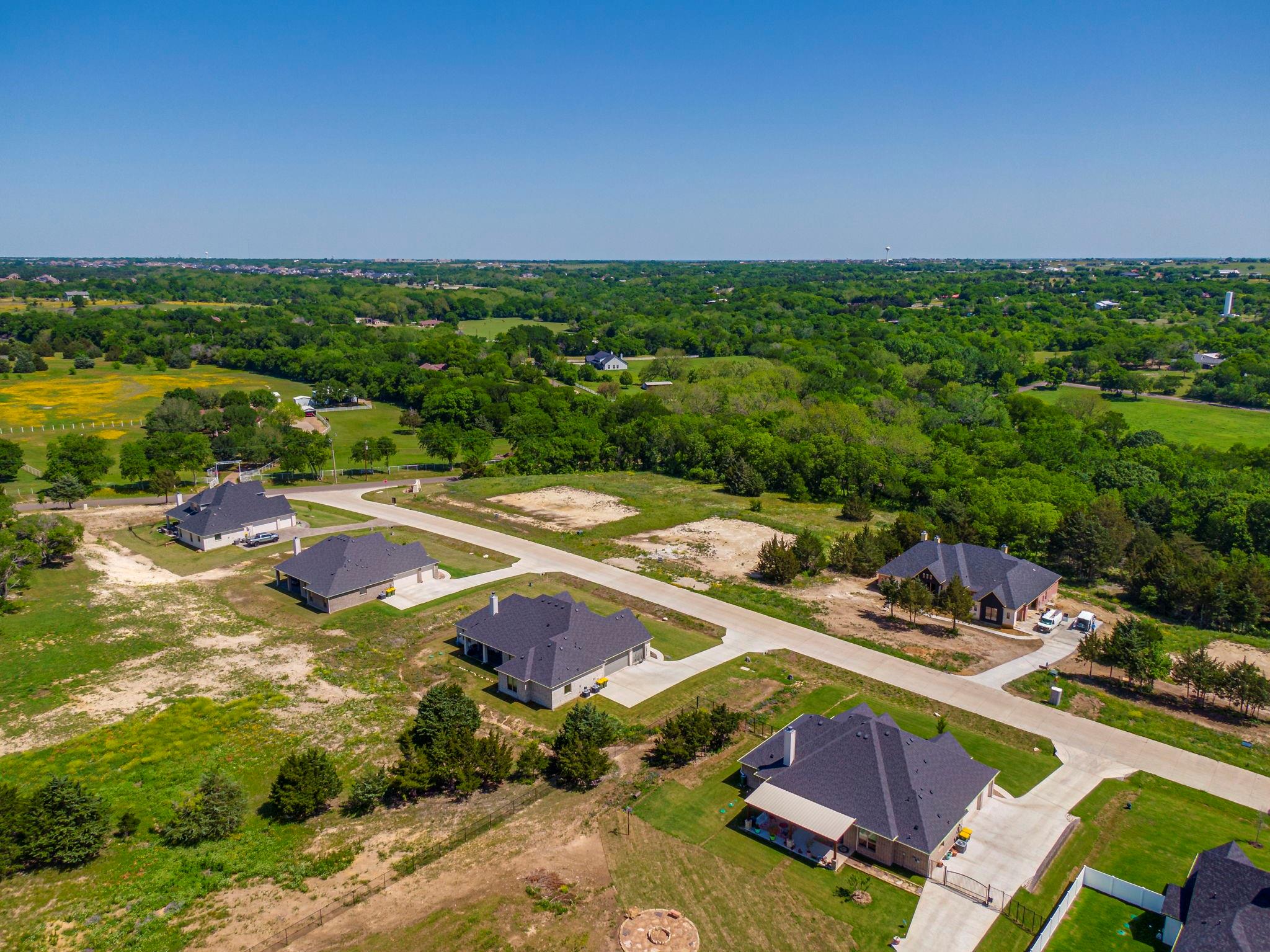 main property photo 29