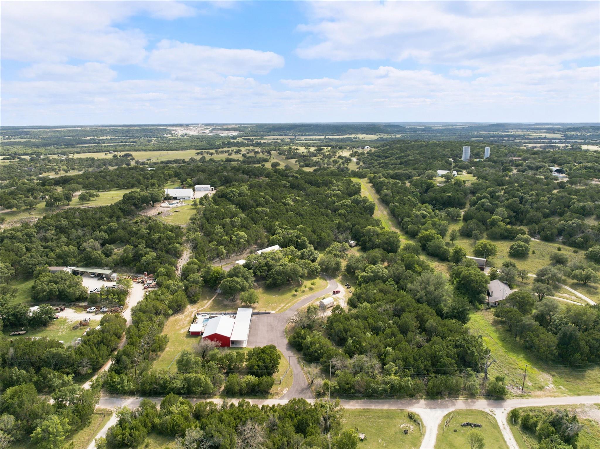 main property photo 33