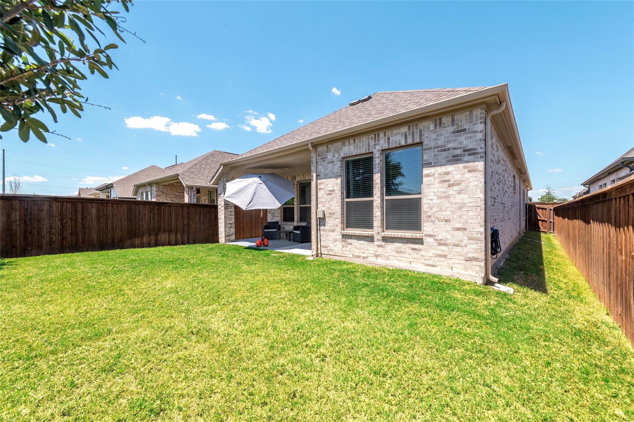 main property photo 29