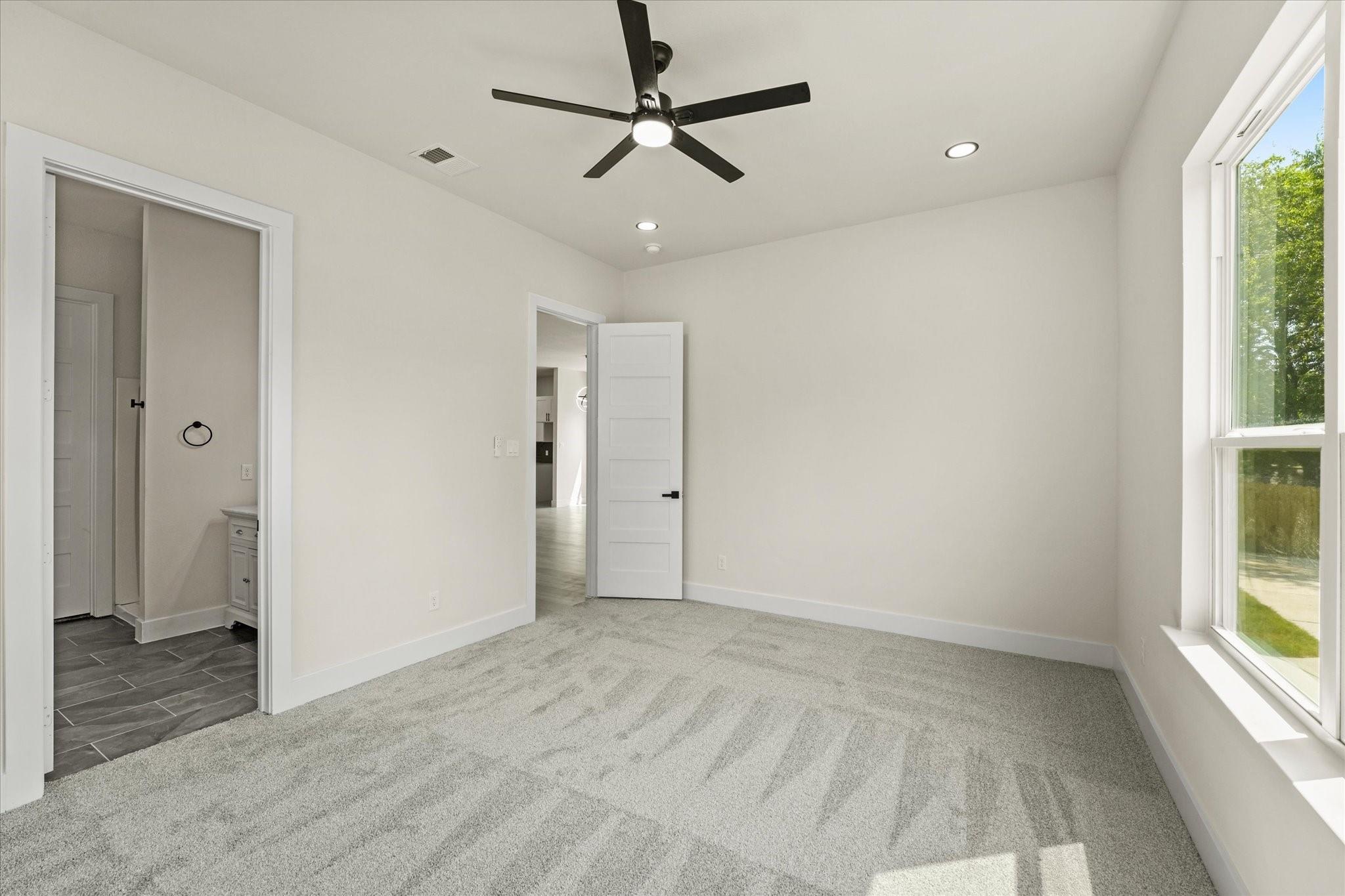 property viewer photo 12