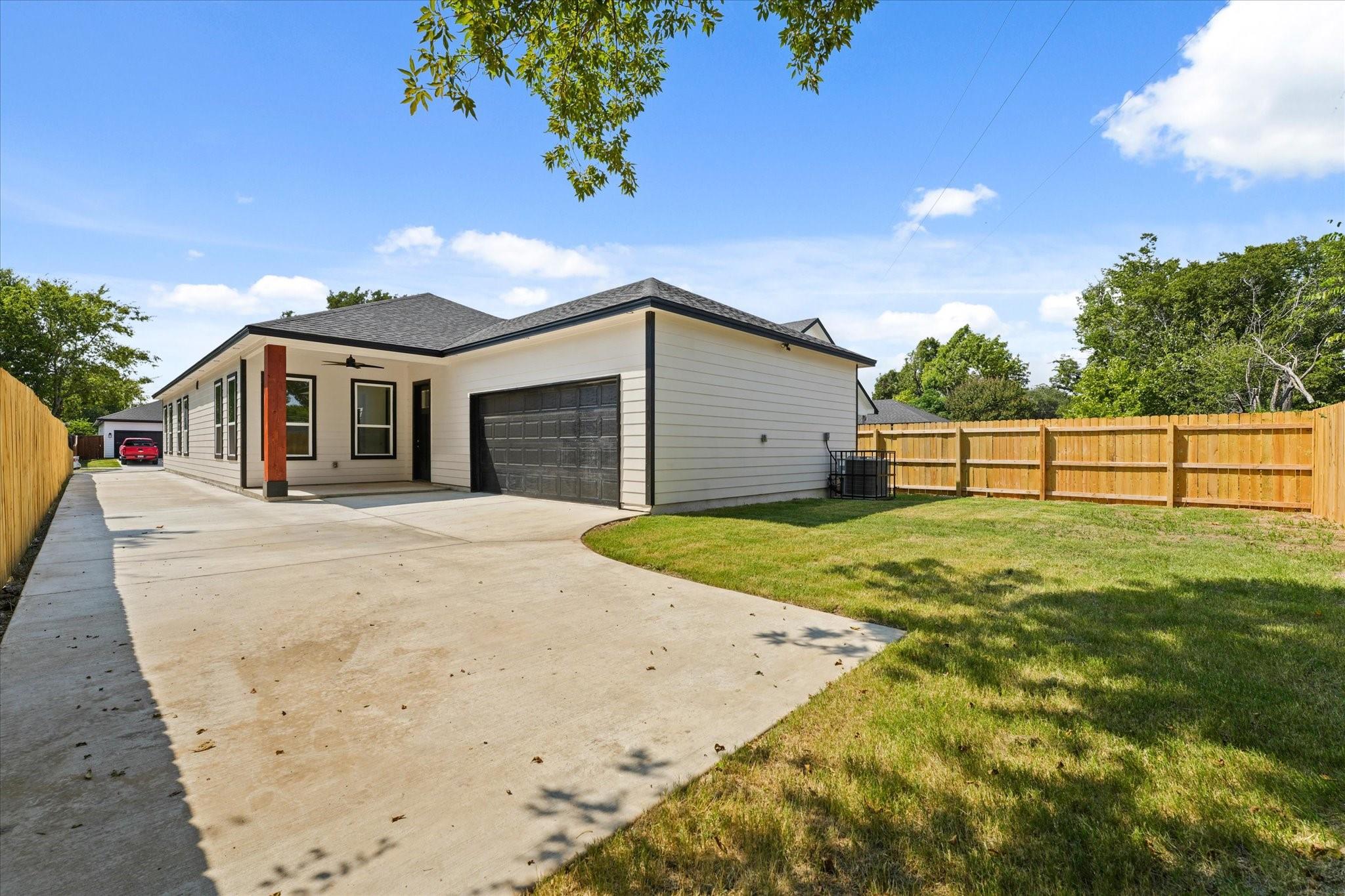 property viewer photo 3