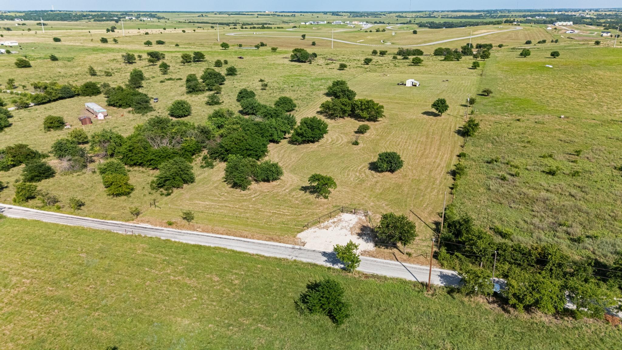 main property photo 6