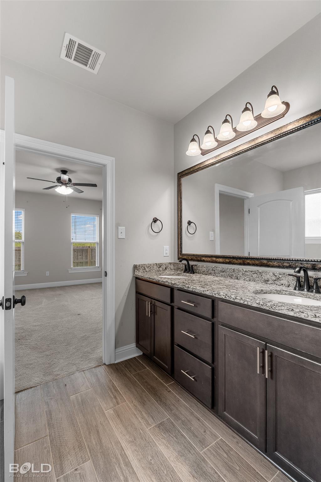 property viewer photo 14