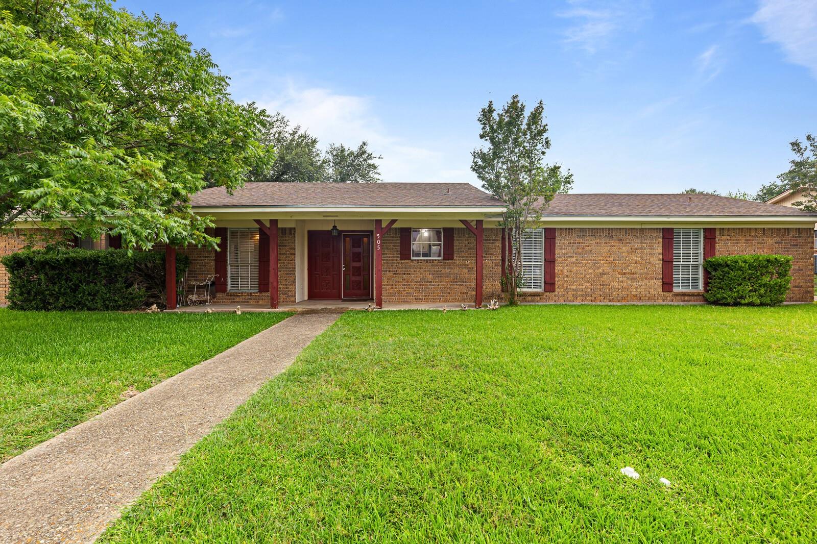 main property photo 34