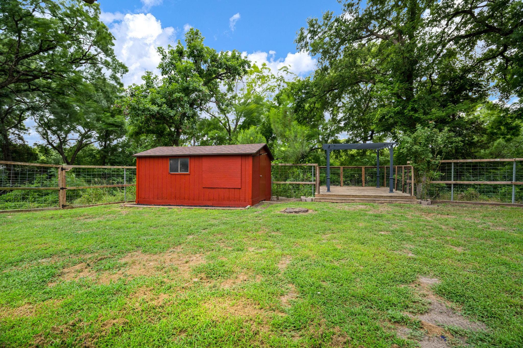 main property photo 37
