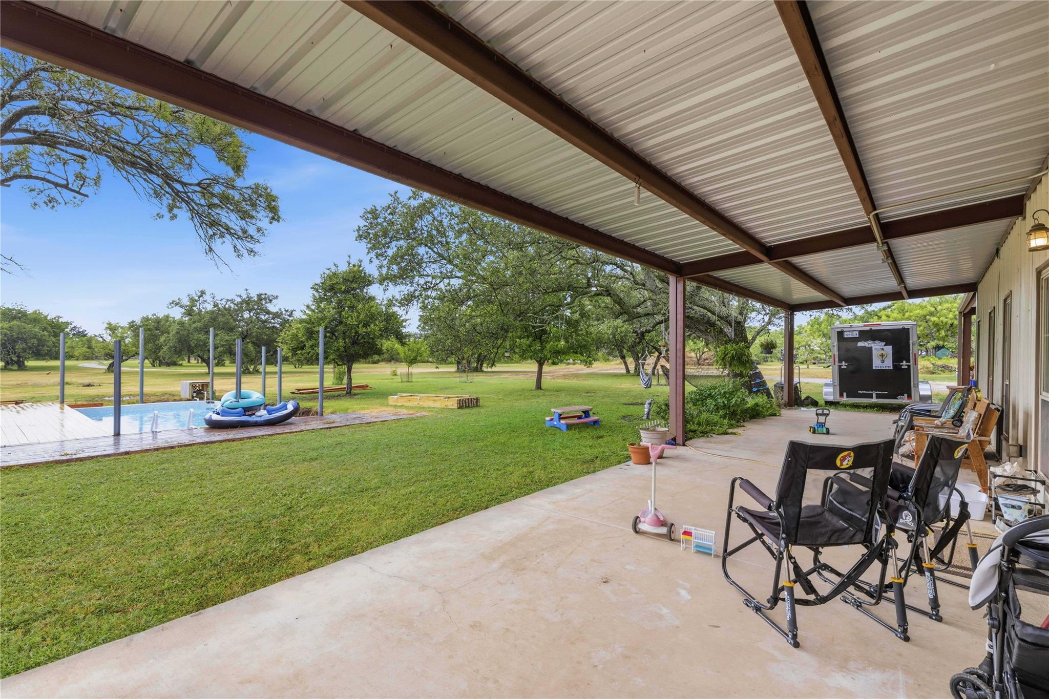 main property photo 10