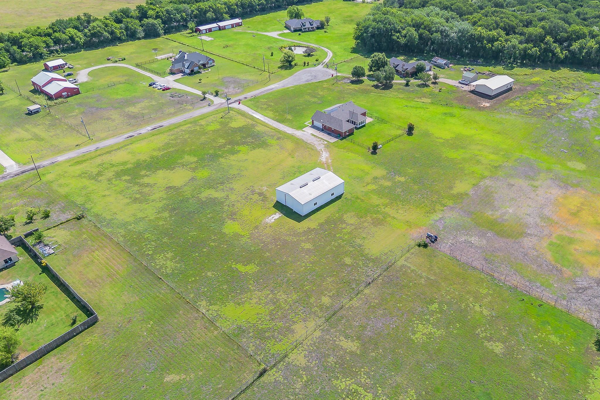 main property photo 3