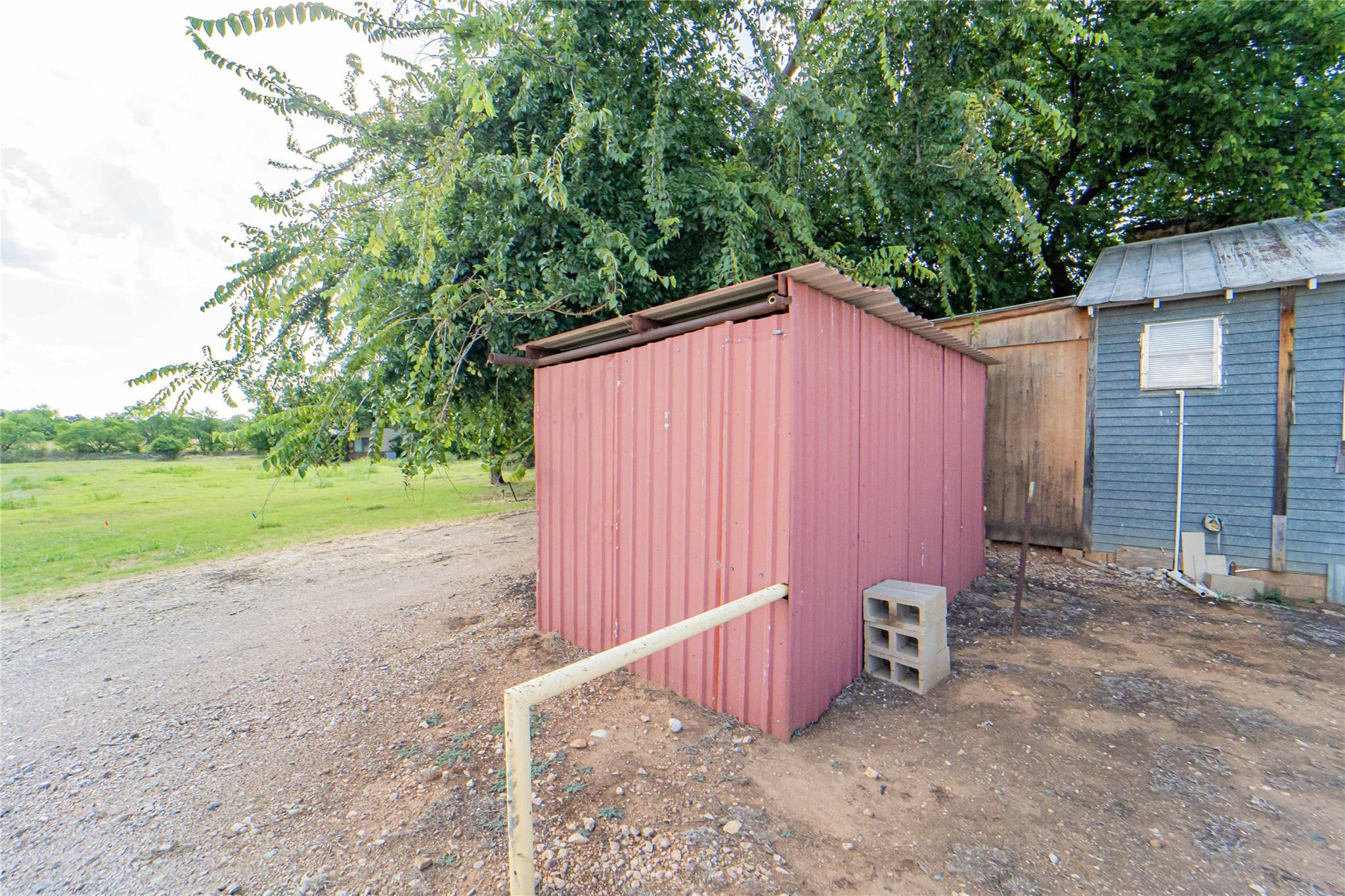main property photo 19