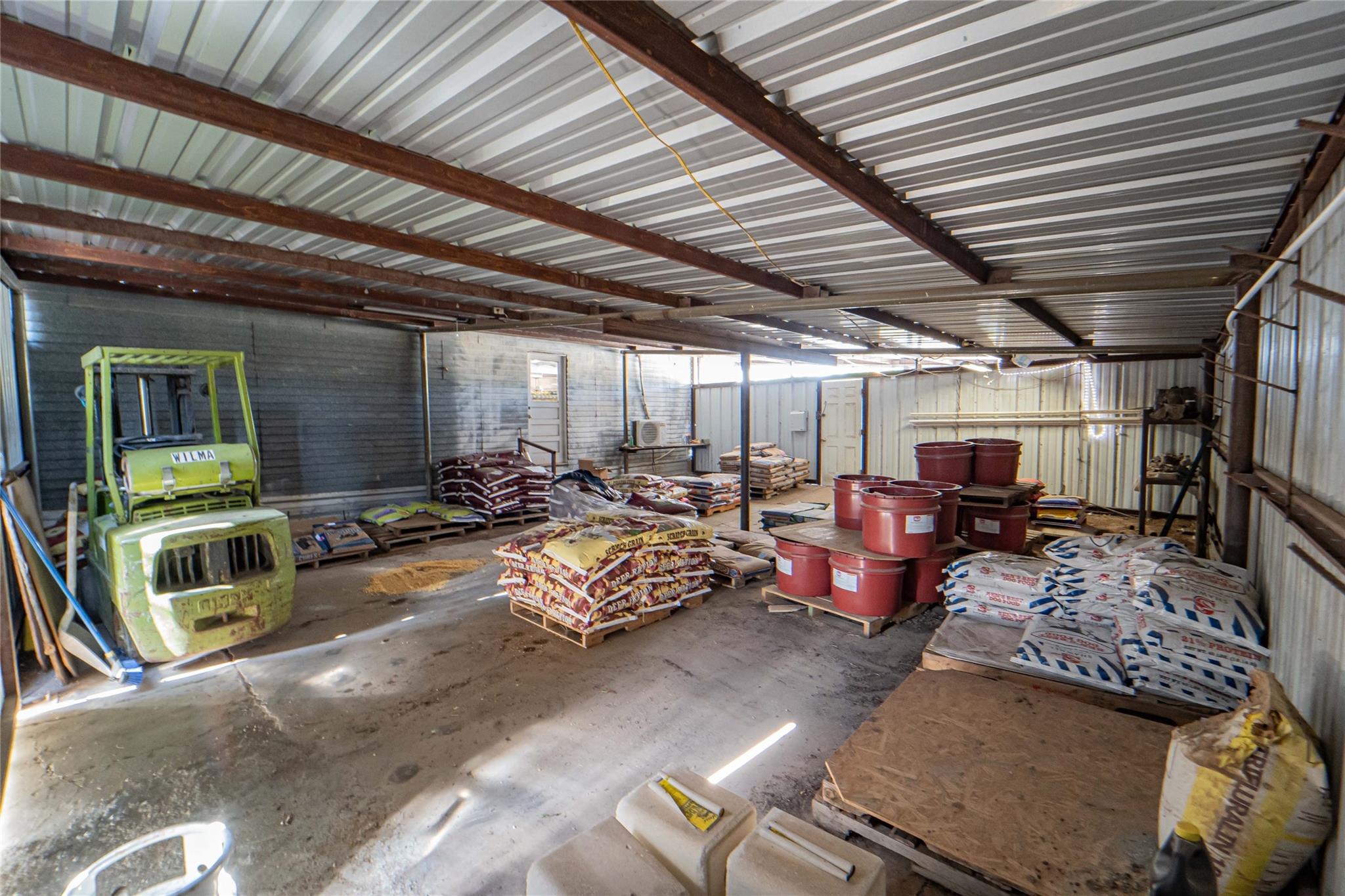 main property photo 5