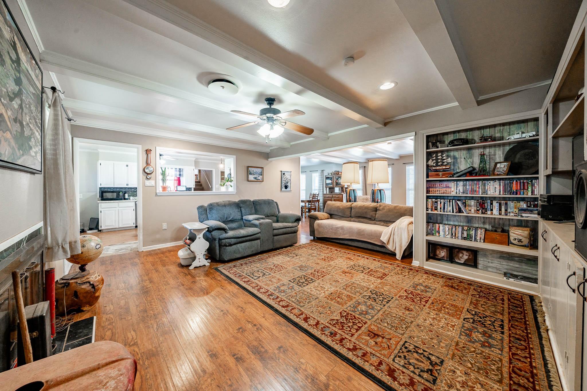 main property photo 4