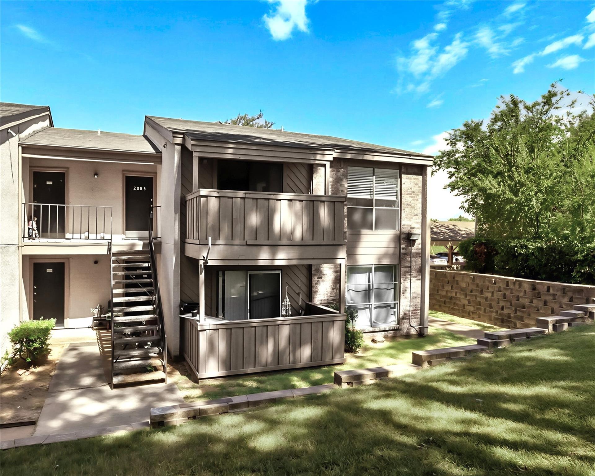 main property photo 18