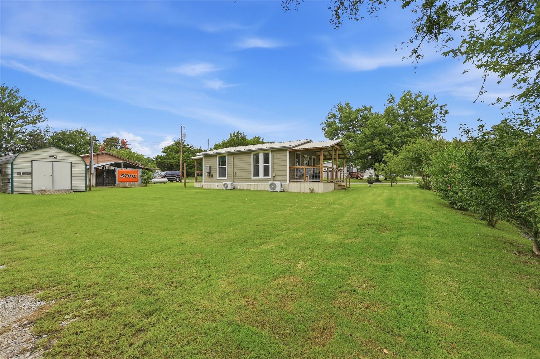 main property photo 23