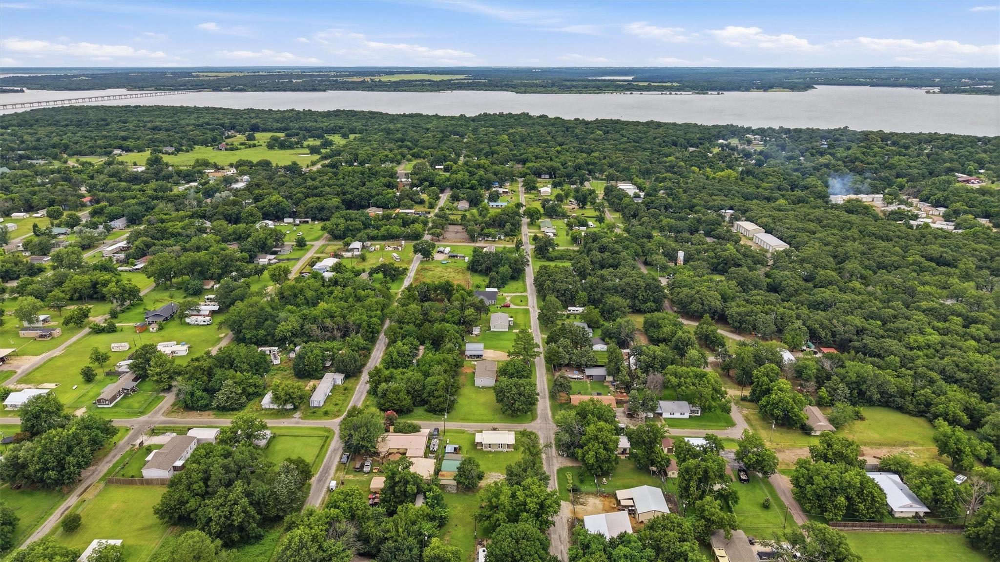 main property photo 33