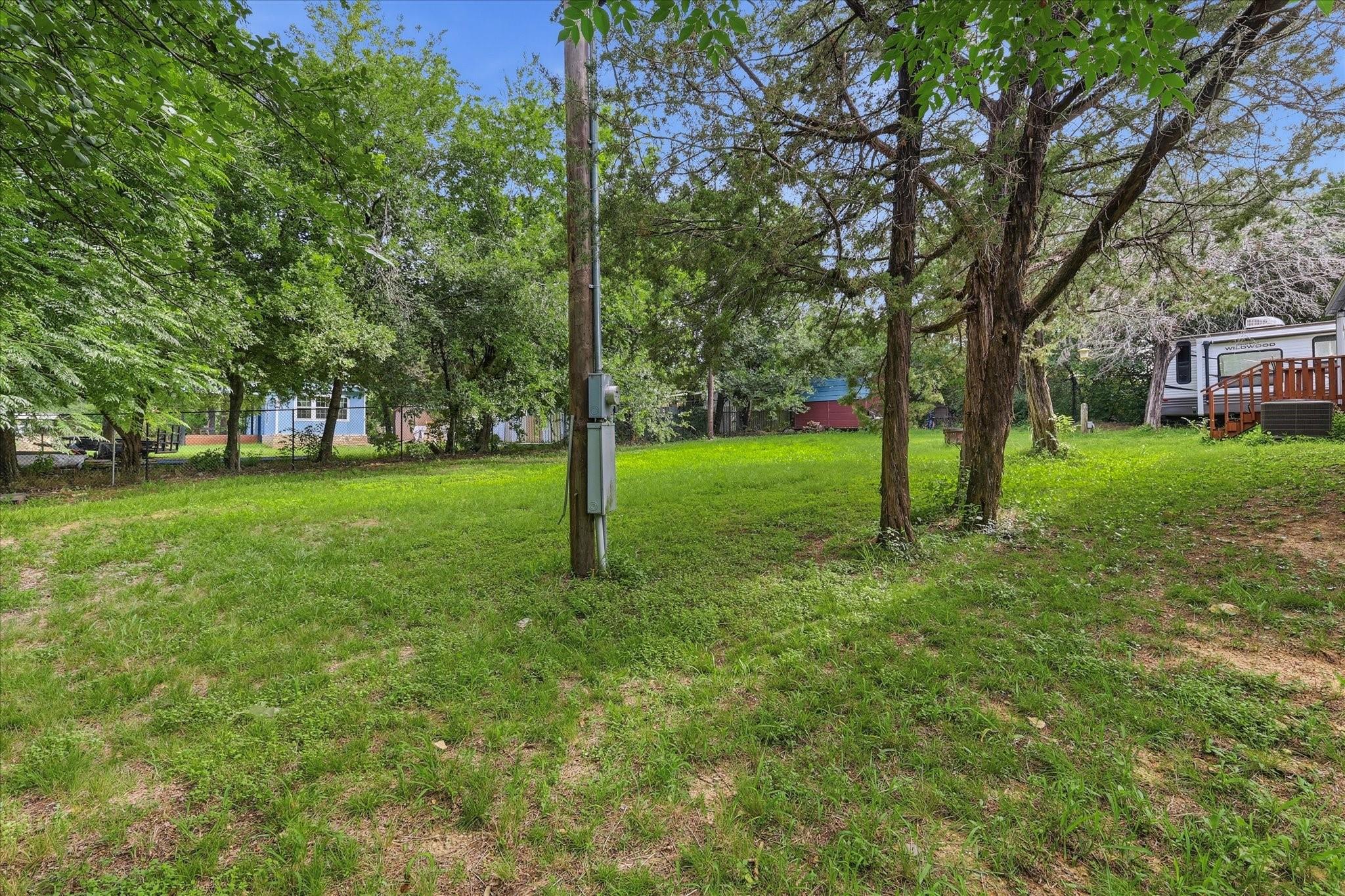main property photo 31