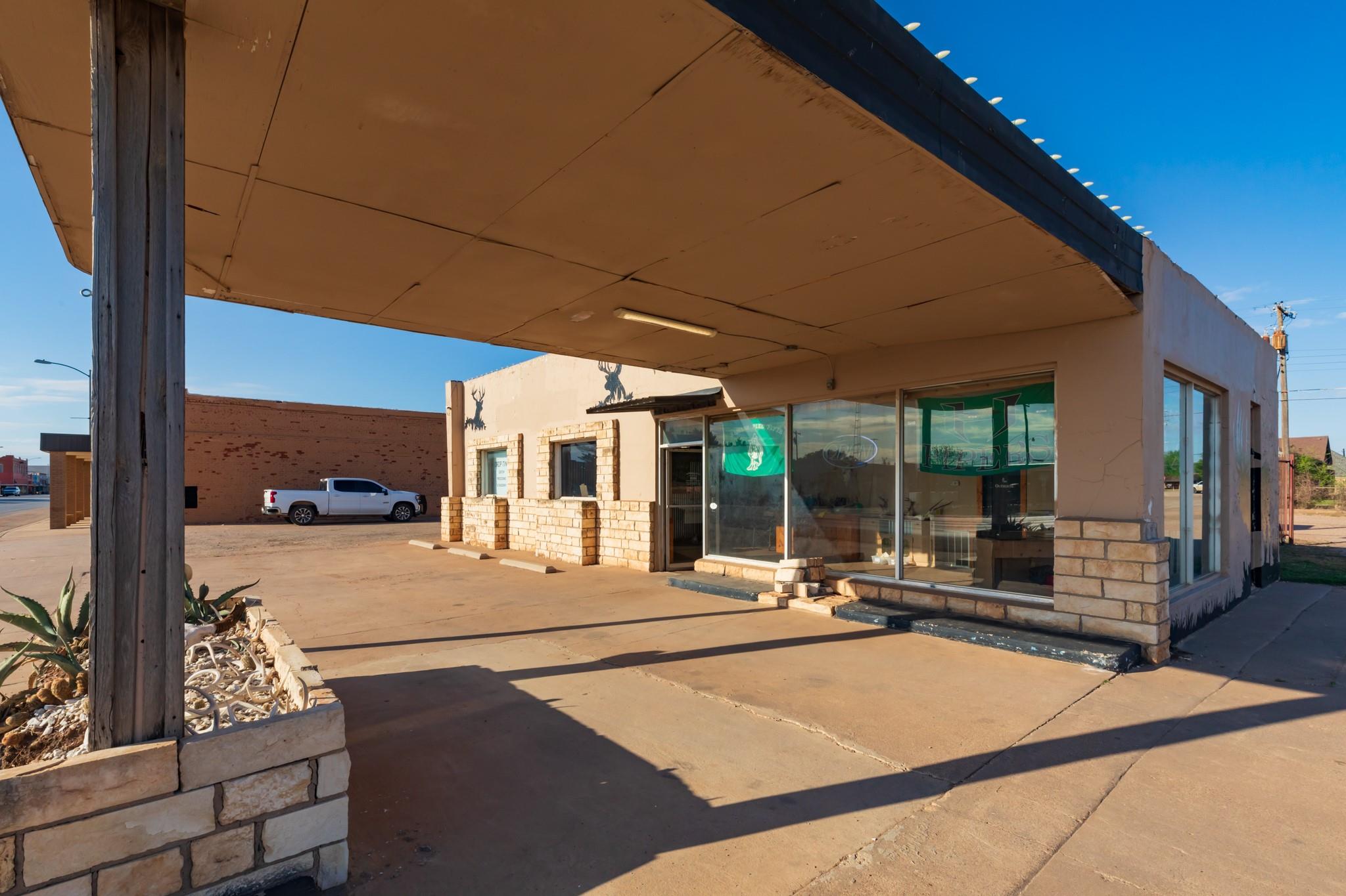 main property photo 15
